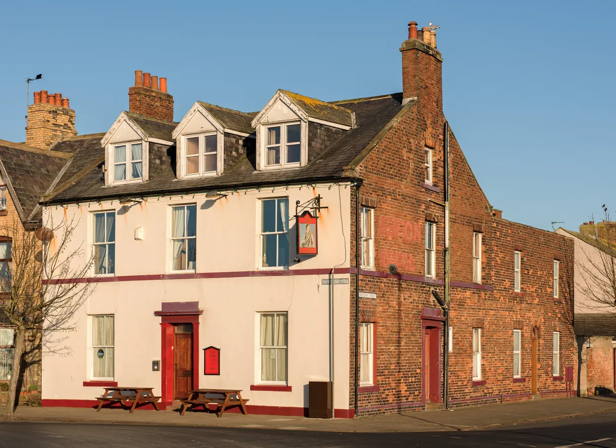 Photo showing: The Albion, Silloth - January 2017