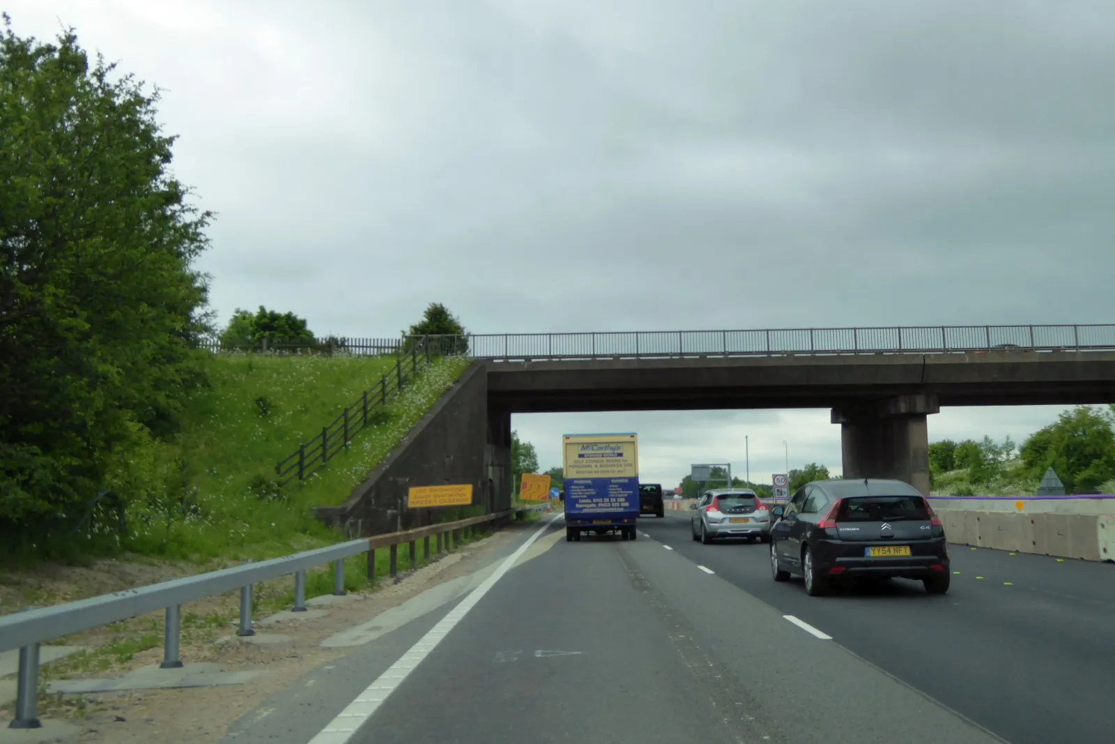 Photo showing: A616 westbound bridge over M1 at junction 30