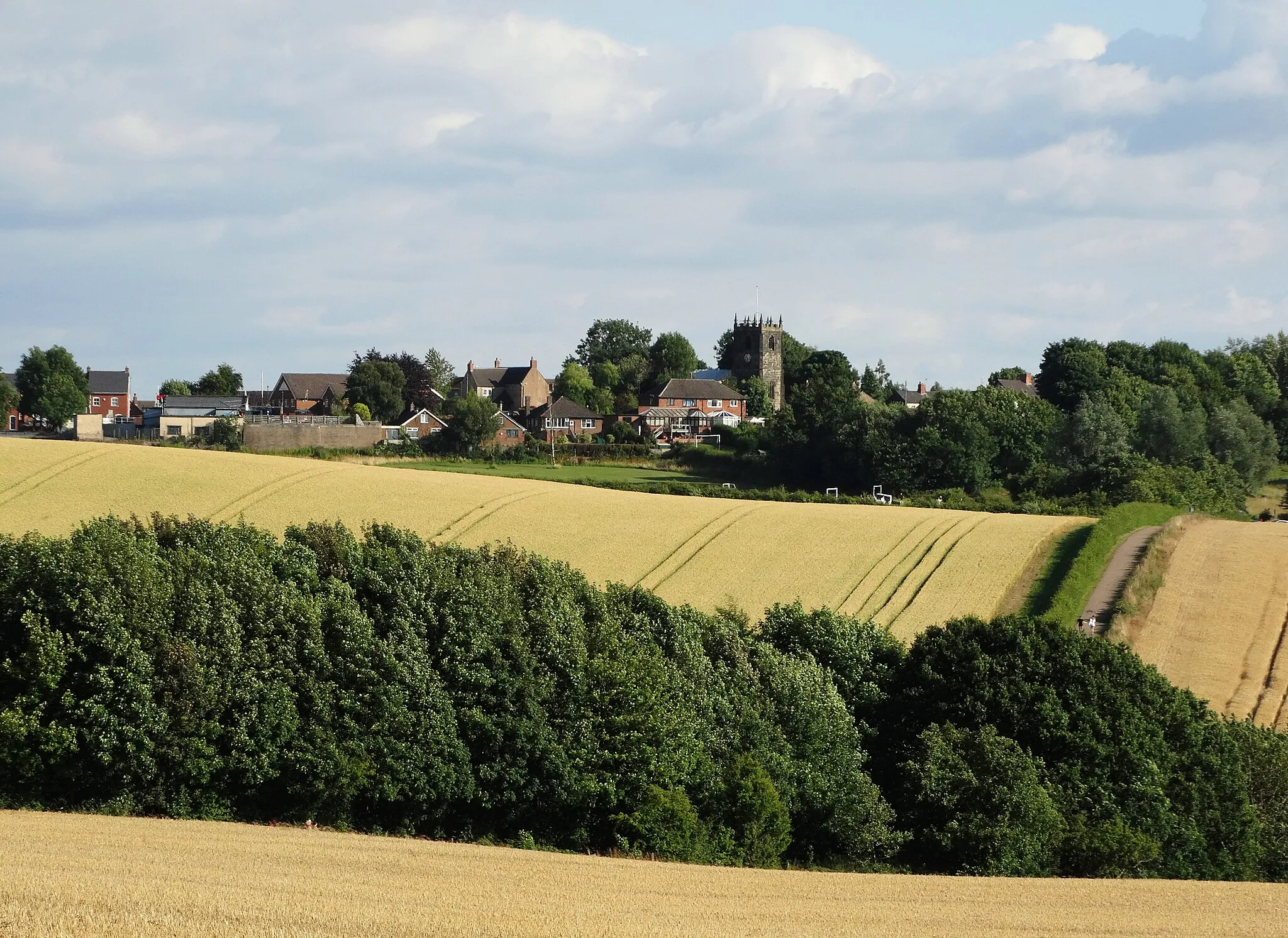 Photo showing: Across the fields to Tibshelf