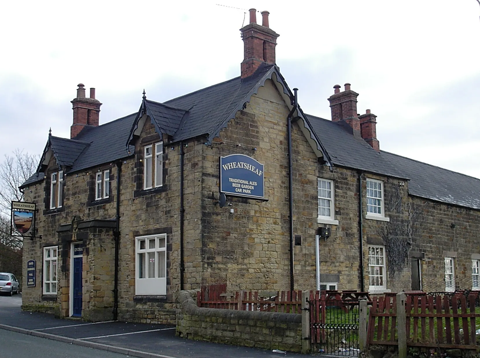 Photo showing: Tibshelf - Wheatsheaf