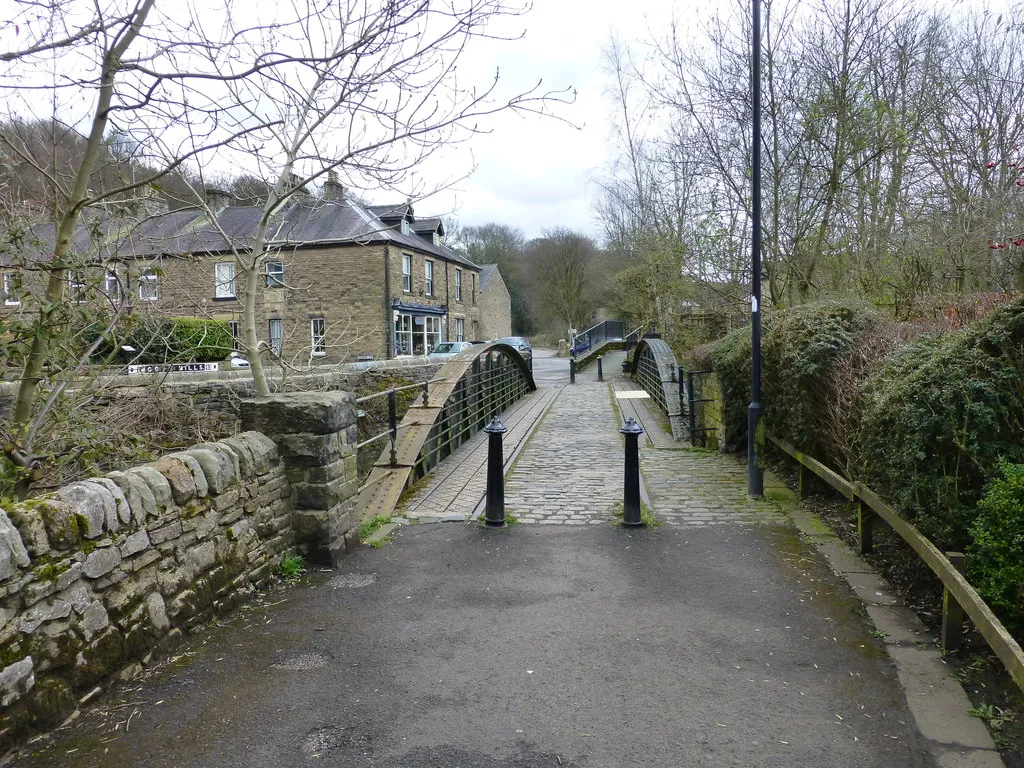 Photo showing: The bow spring bridge over the River Goyt