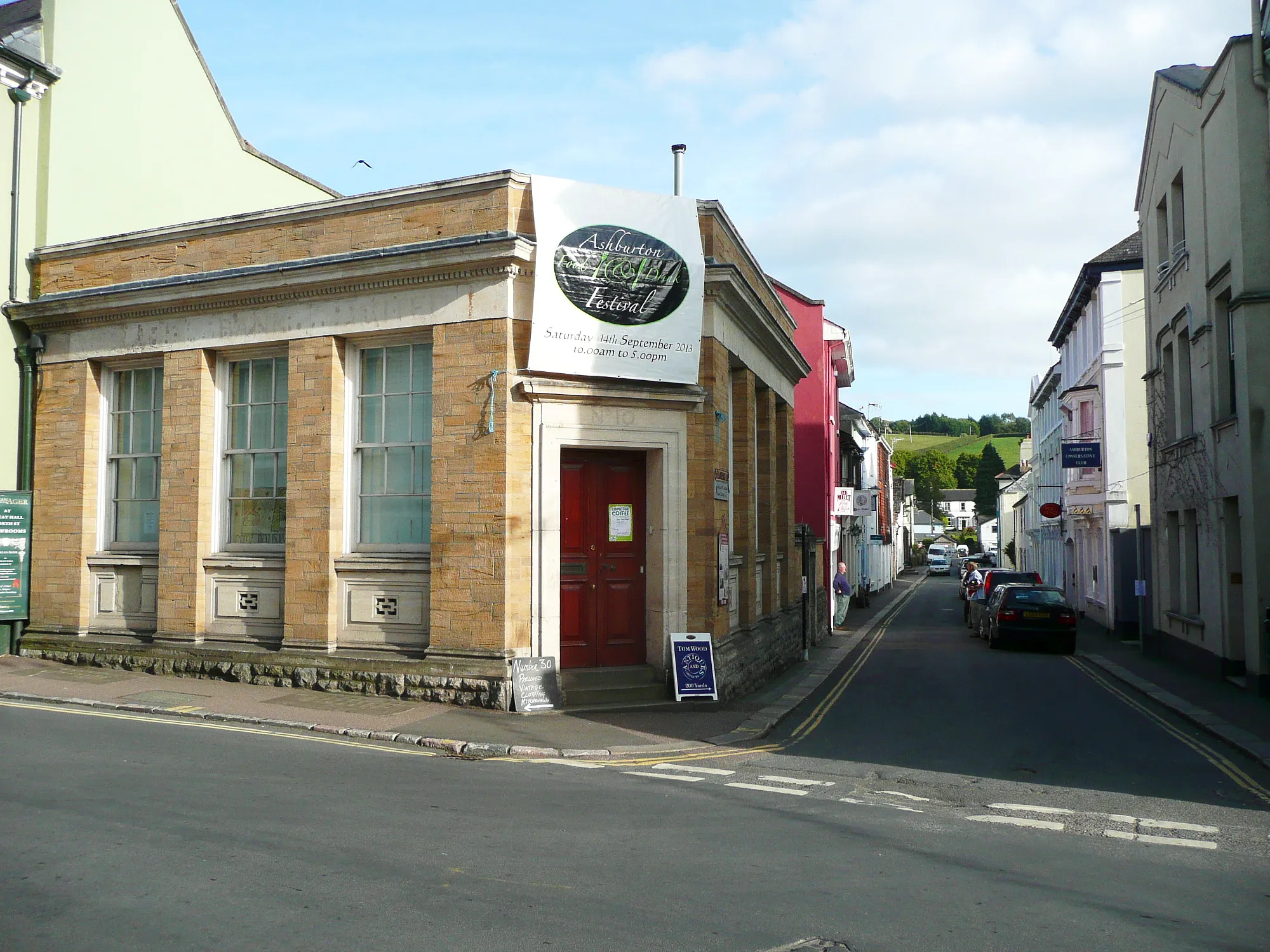 Photo showing: 10 East Street, Ashburton