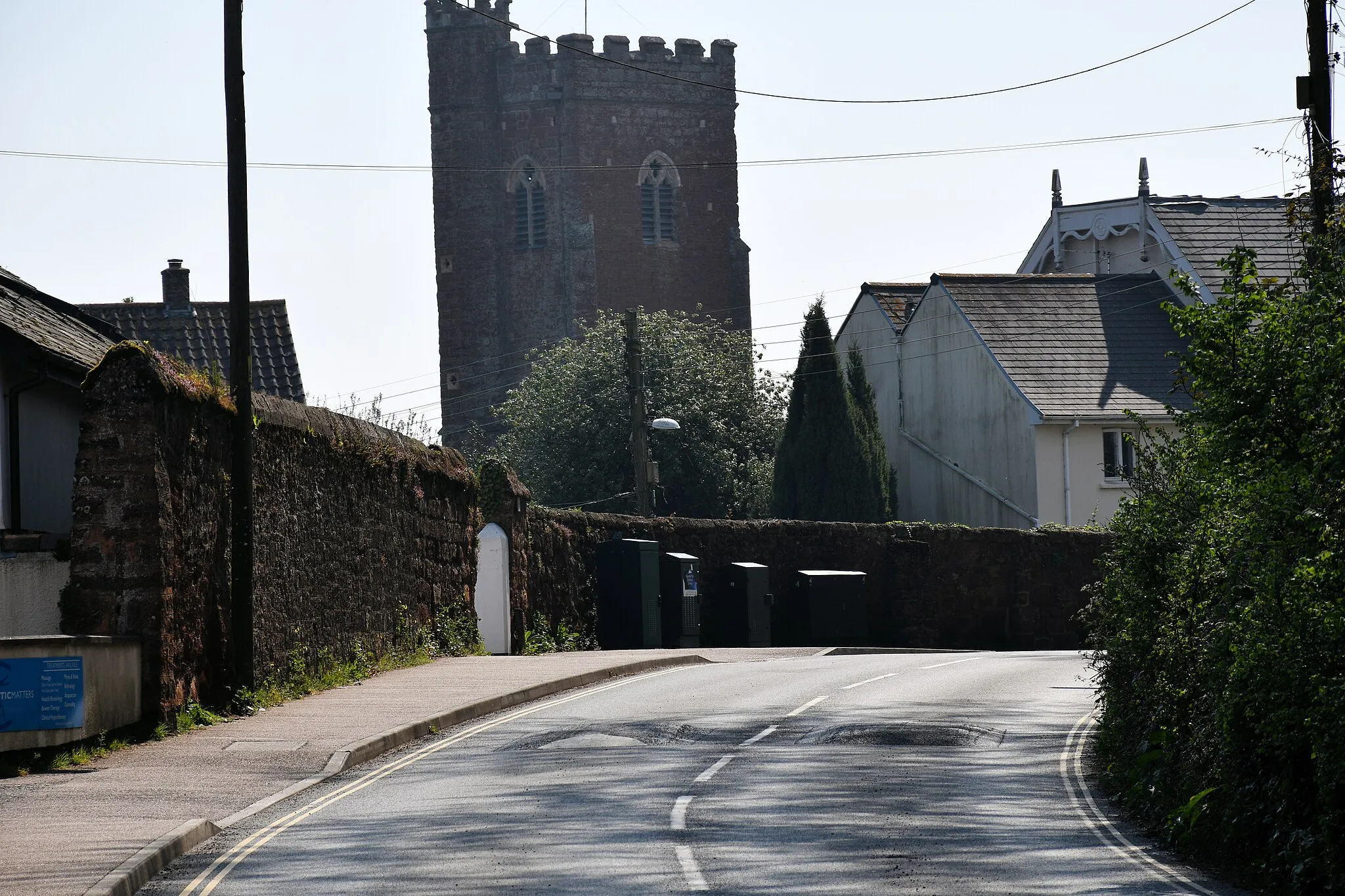 Photo showing: Garden Wall To The North-West Of The Manor