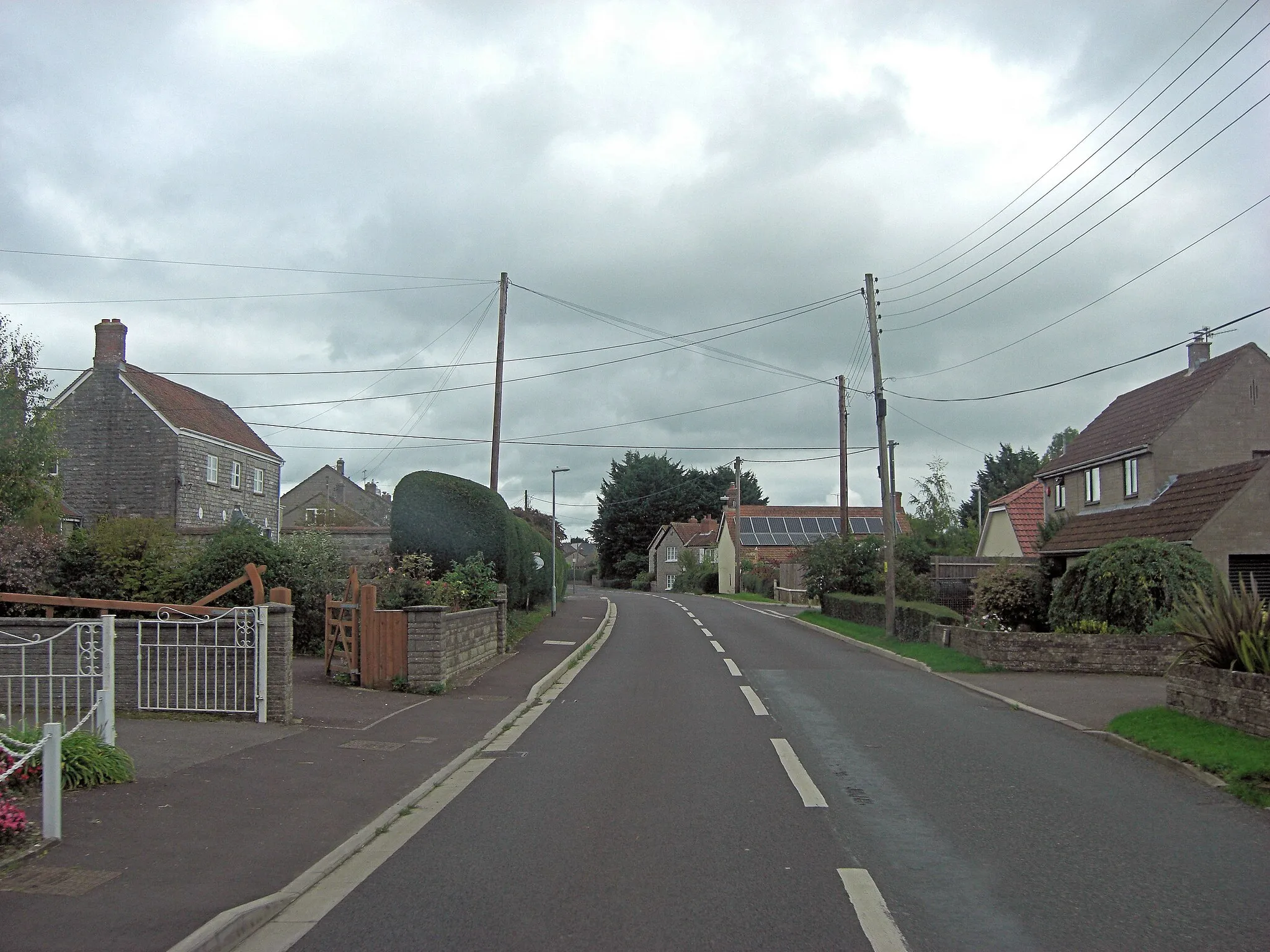 Photo showing: A378 approaches crossroads with Heale Lane