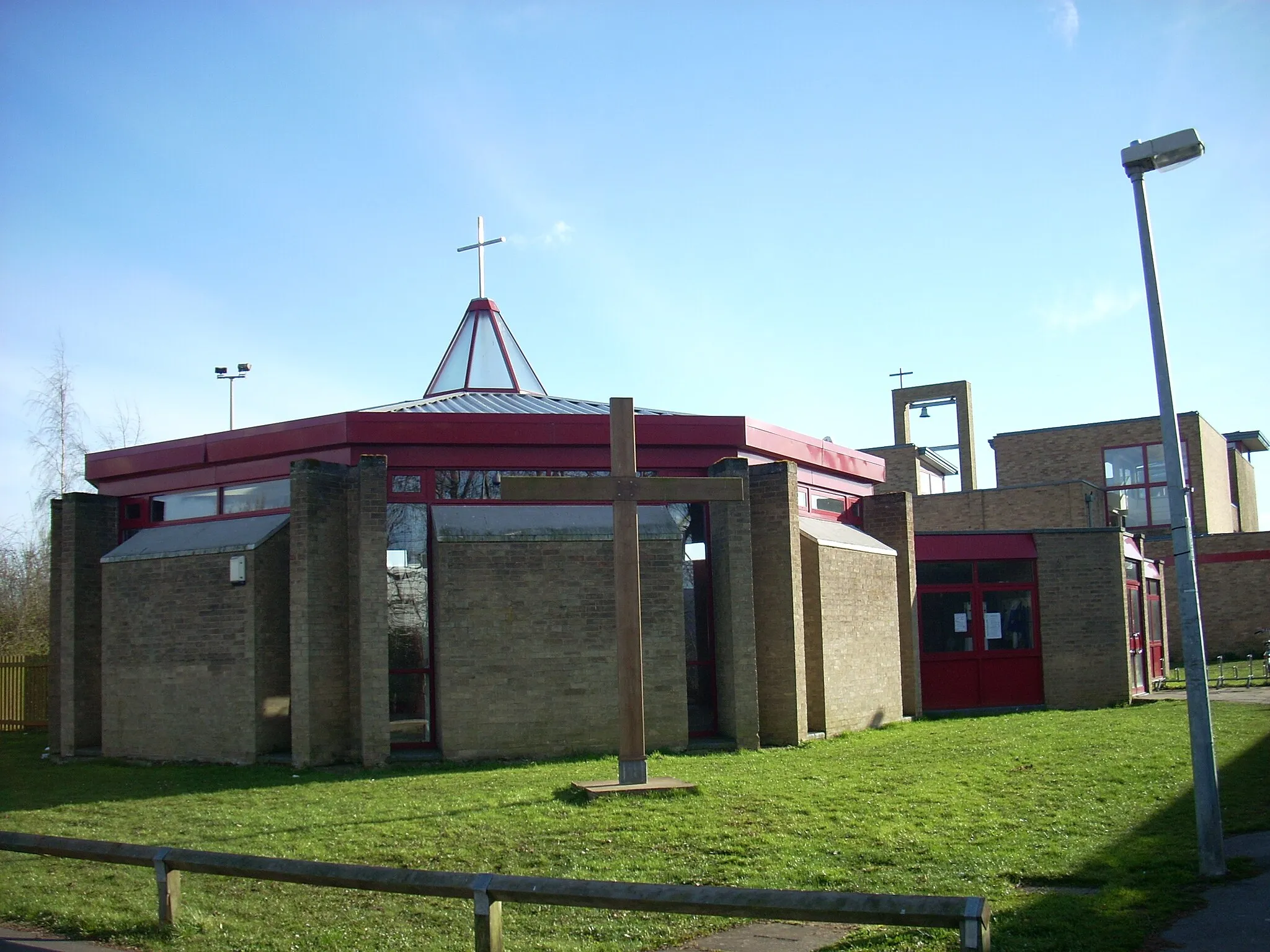 Photo showing: The Octagon of Bar Hill Church, Cambridgeshire, England