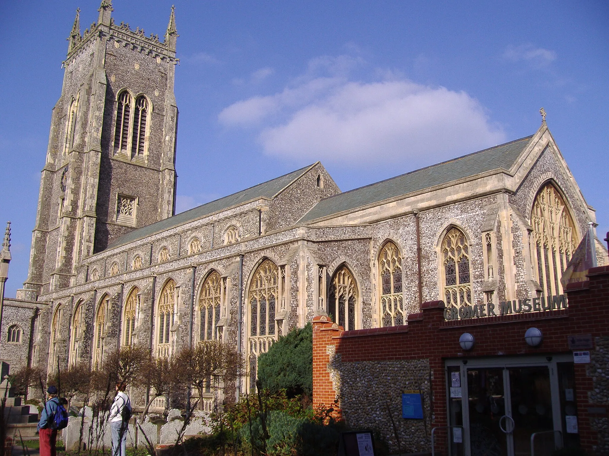Photo showing: The parish church of Saint Peter and Saint Paul in Cromer, Norfolk. The tower is 48 metres (159 ft) high.