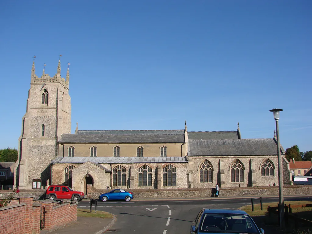 Photo showing: From Newcombe Drive a view of the parish church of saint Mary in the village of Feltwell, Norfolk, United Kingdom.