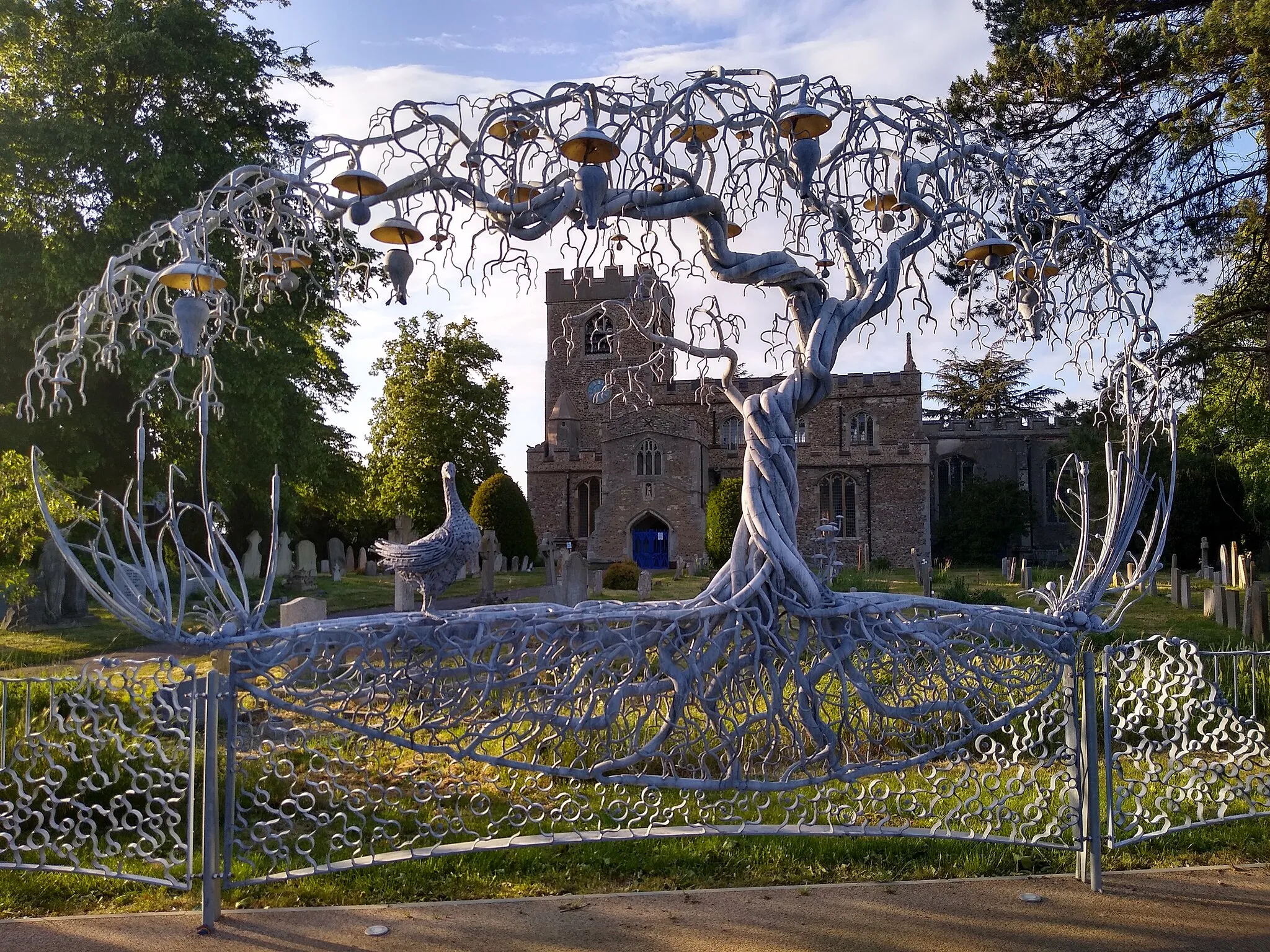 Photo showing: The Golden Goose Sculpture Railings by Matthew Lane Sanderson in front of the St Andrew’s Church in Girton, Cambridgeshire.
