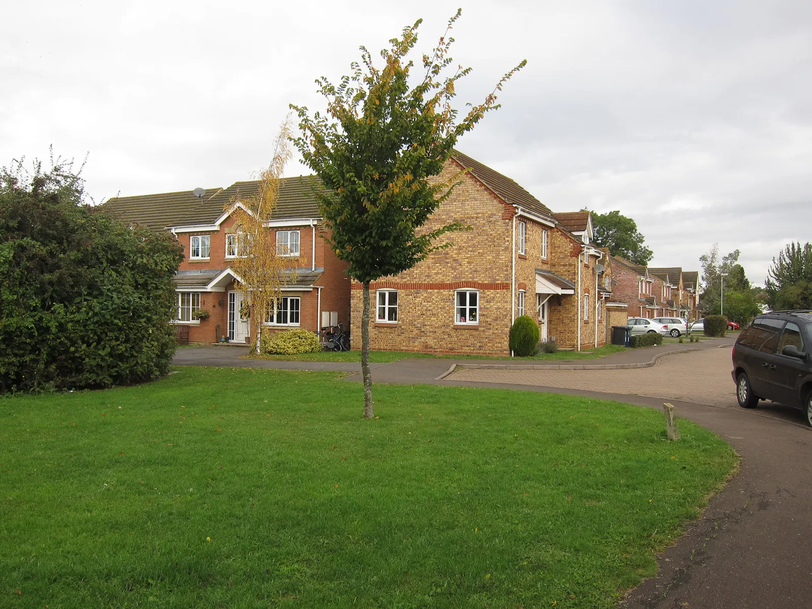 Photo showing: New housing in Girton