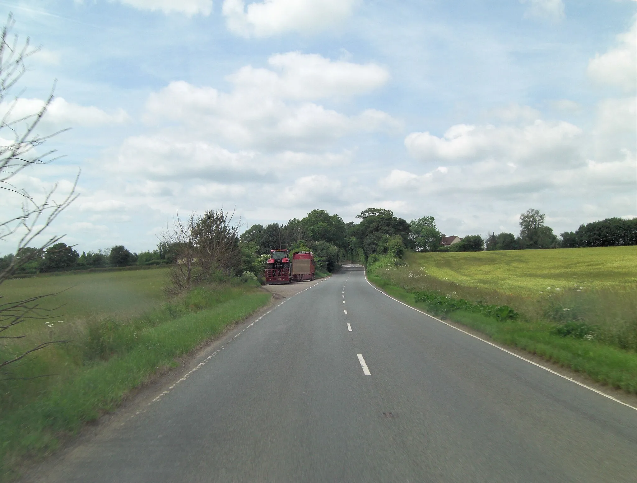 Photo showing: A1092 east of Hill House Farm