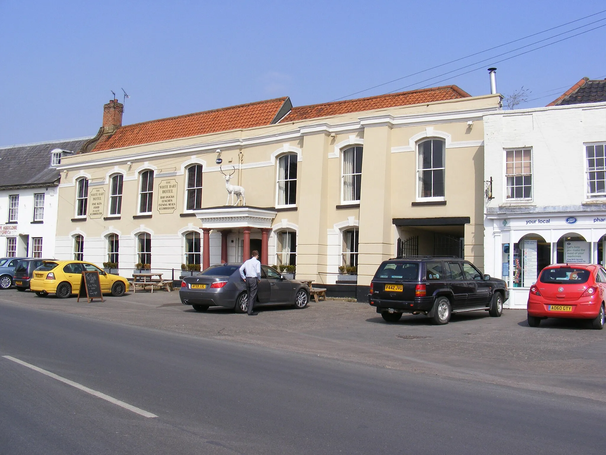 Photo showing: The White Hart Hotel, Hingham