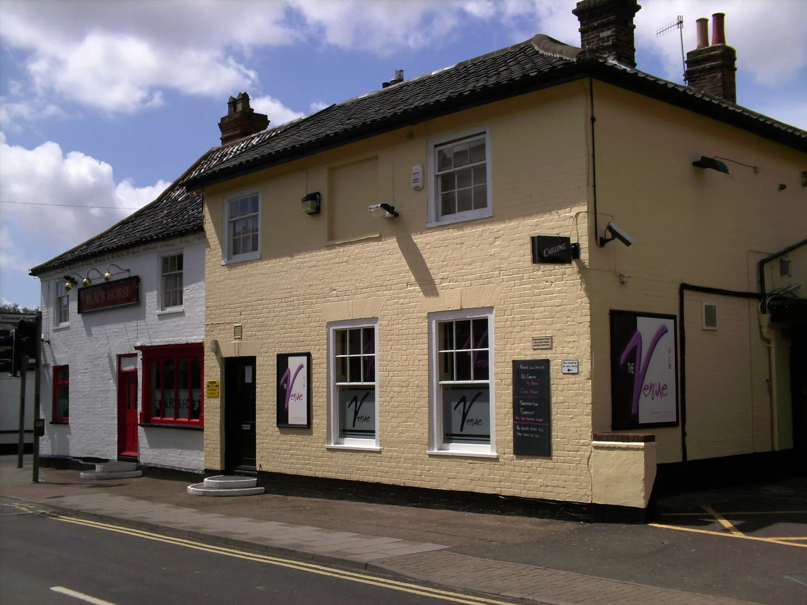 Photo showing: Black Horse pub, Leiston