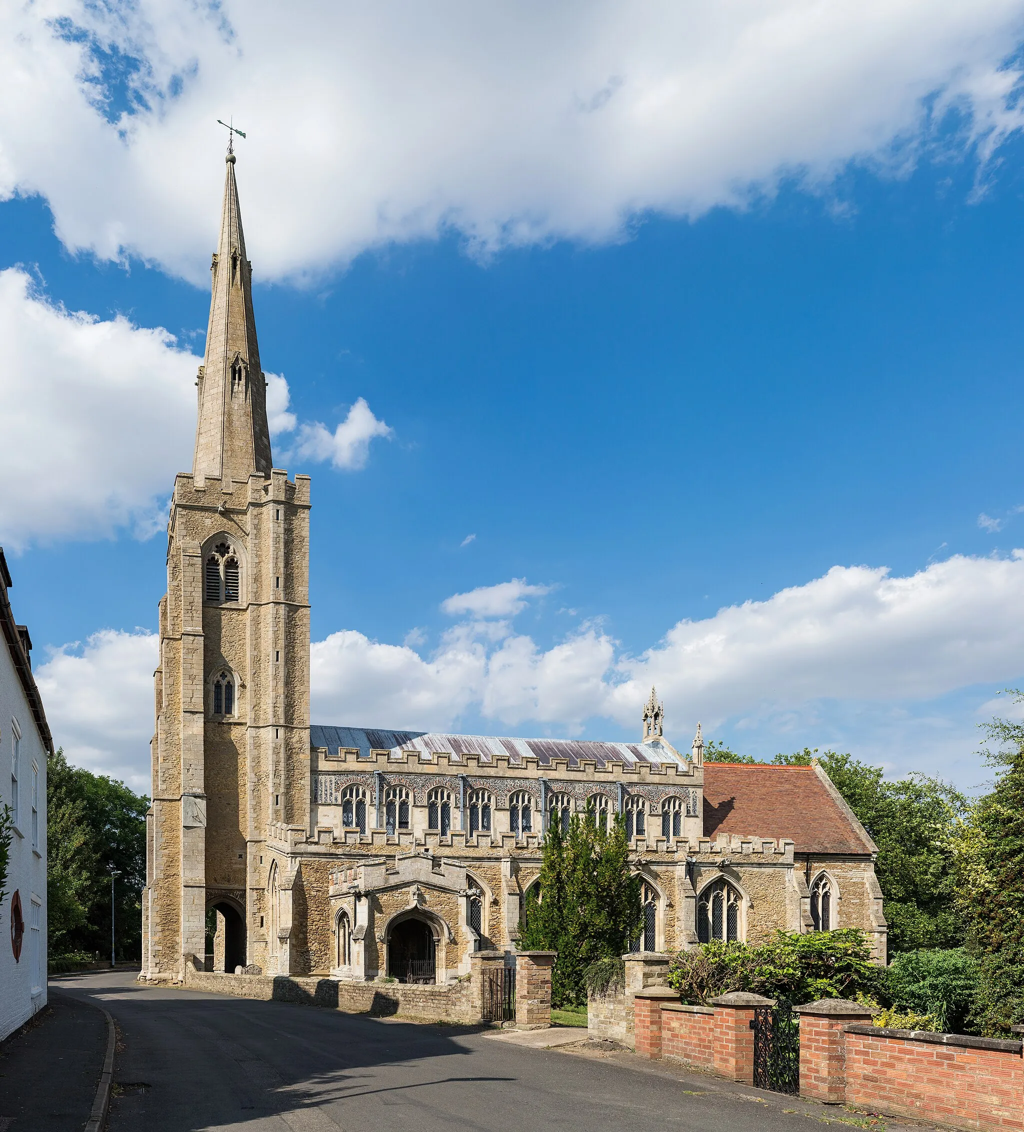 Photo showing: The exterior of St Wendreda's Church in March, Cambridgeshire, England, viewed from