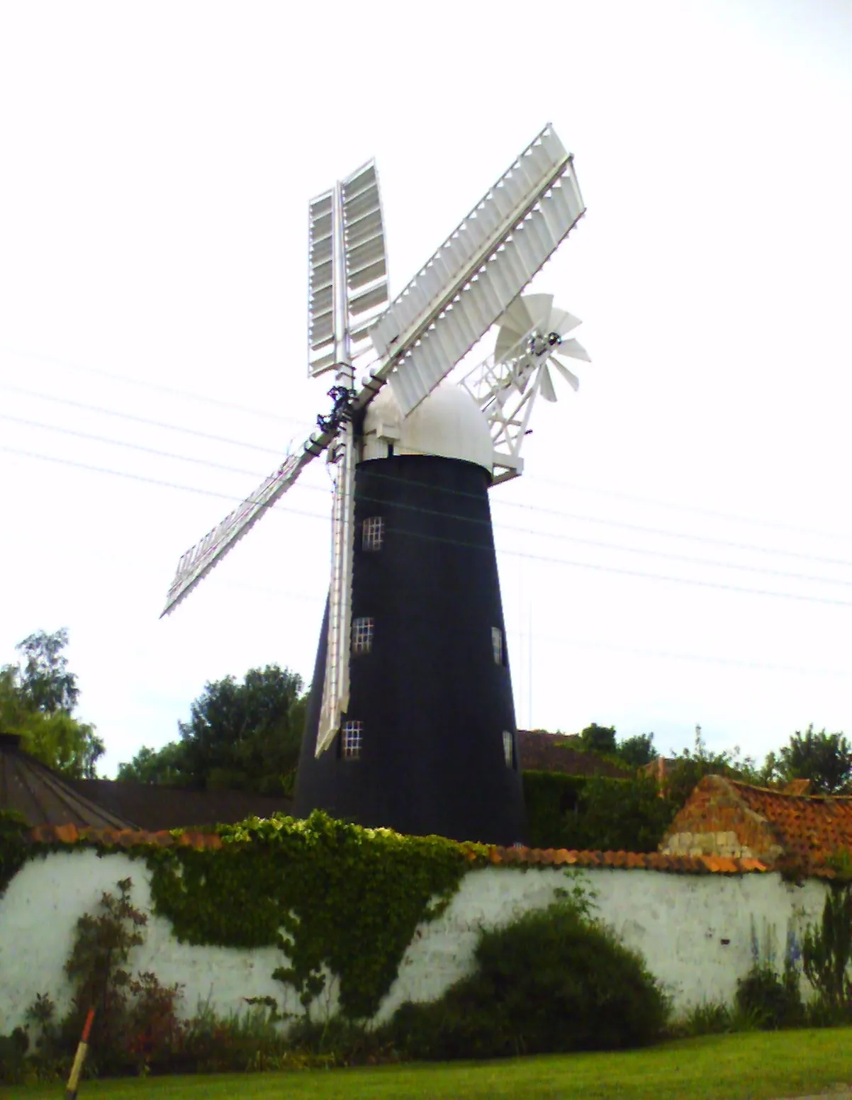 Photo showing: Mount Pleasant en:windmill, en:Kirton in Lindsey. Photo by E Asterion u talking to me?
