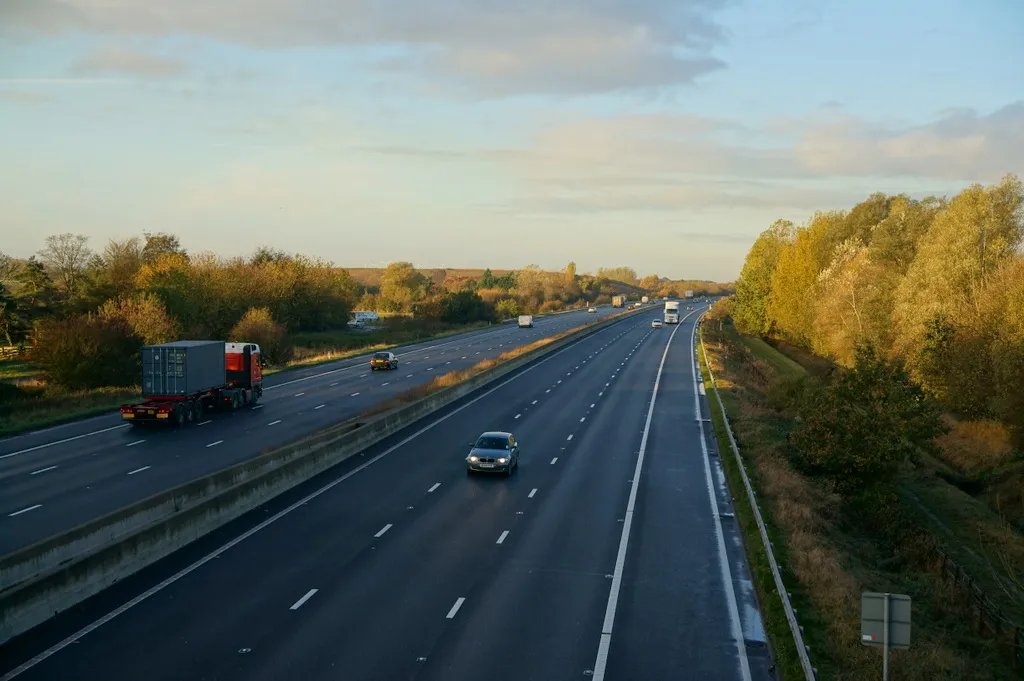 Photo showing: The M62 from Thimblehall Lane Bridge