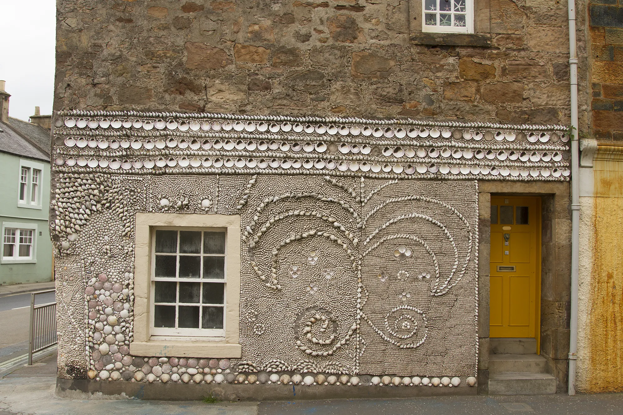 Photo showing: A shell decorated wall