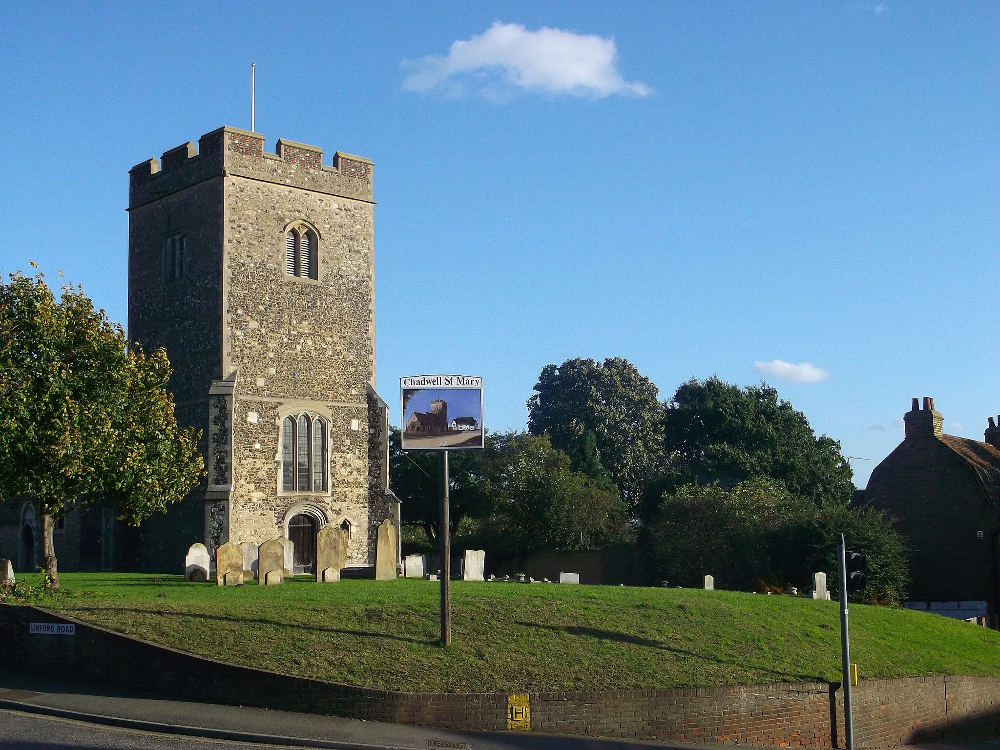 Photo showing: Chadwell St Mary Village Sign