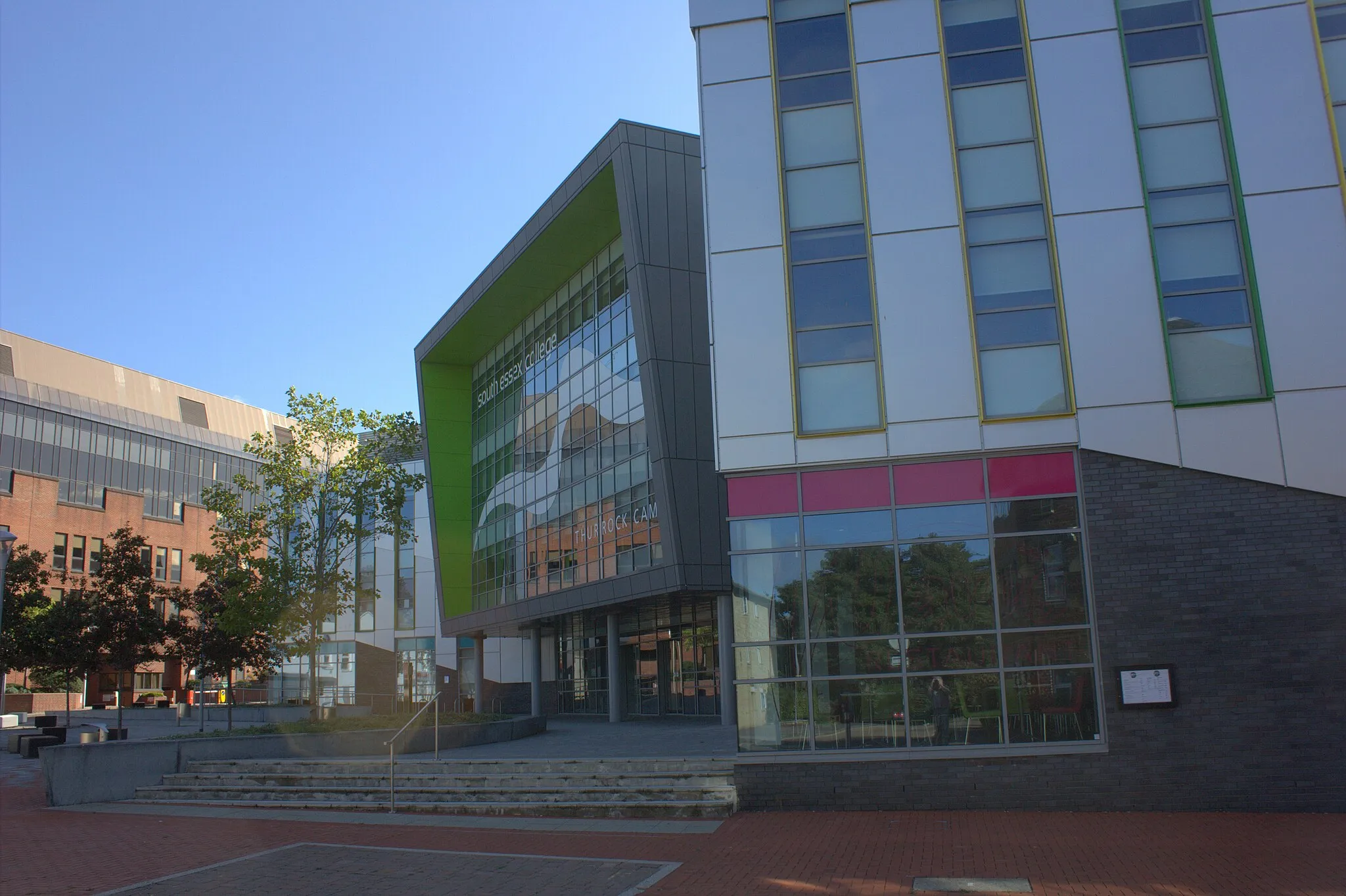 Photo showing: South Essex College, Grays