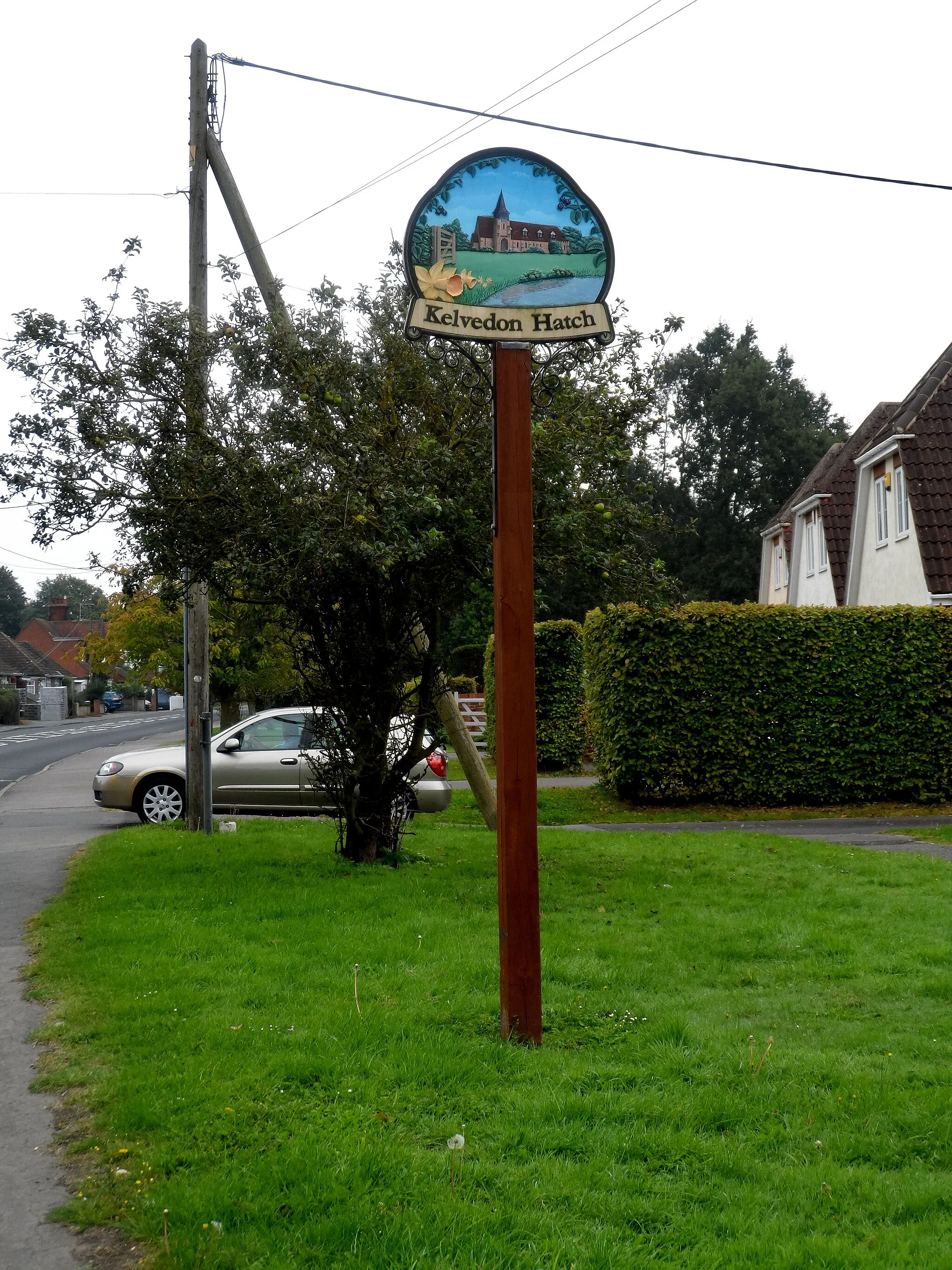 Photo showing: Kelvedon Hatch village sign