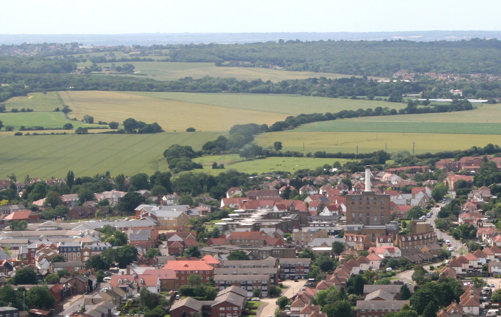 Photo showing: aerial photo over Rochford. The old hospital boilerhouse can be seen.