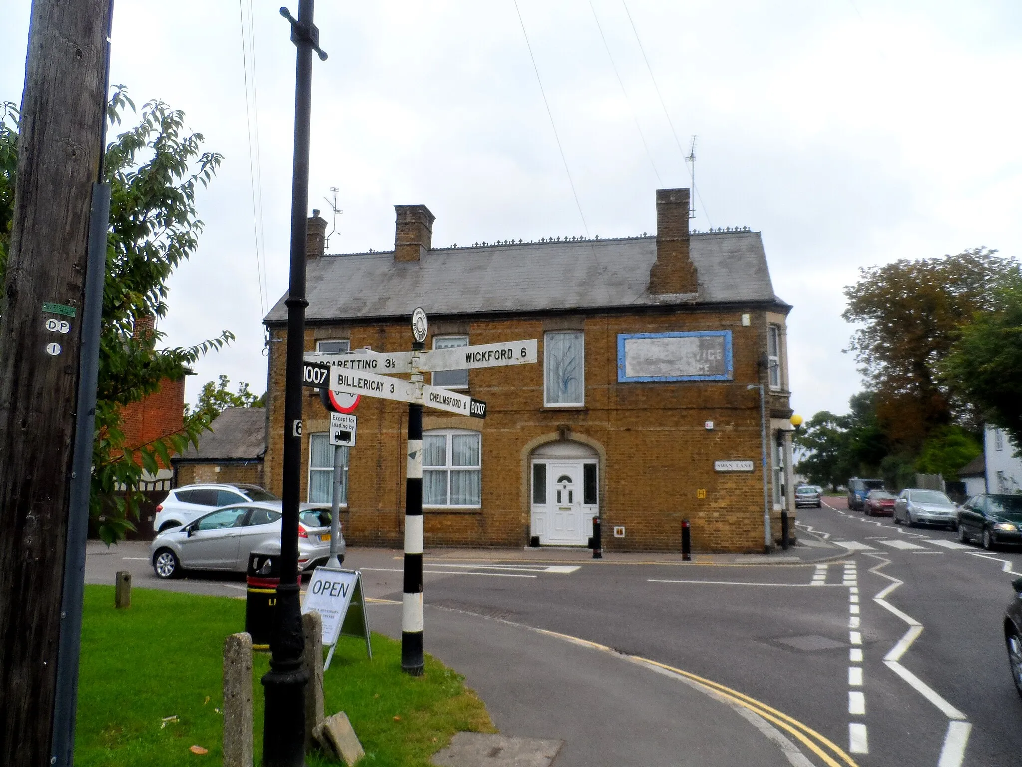 Photo showing: Stock High Street