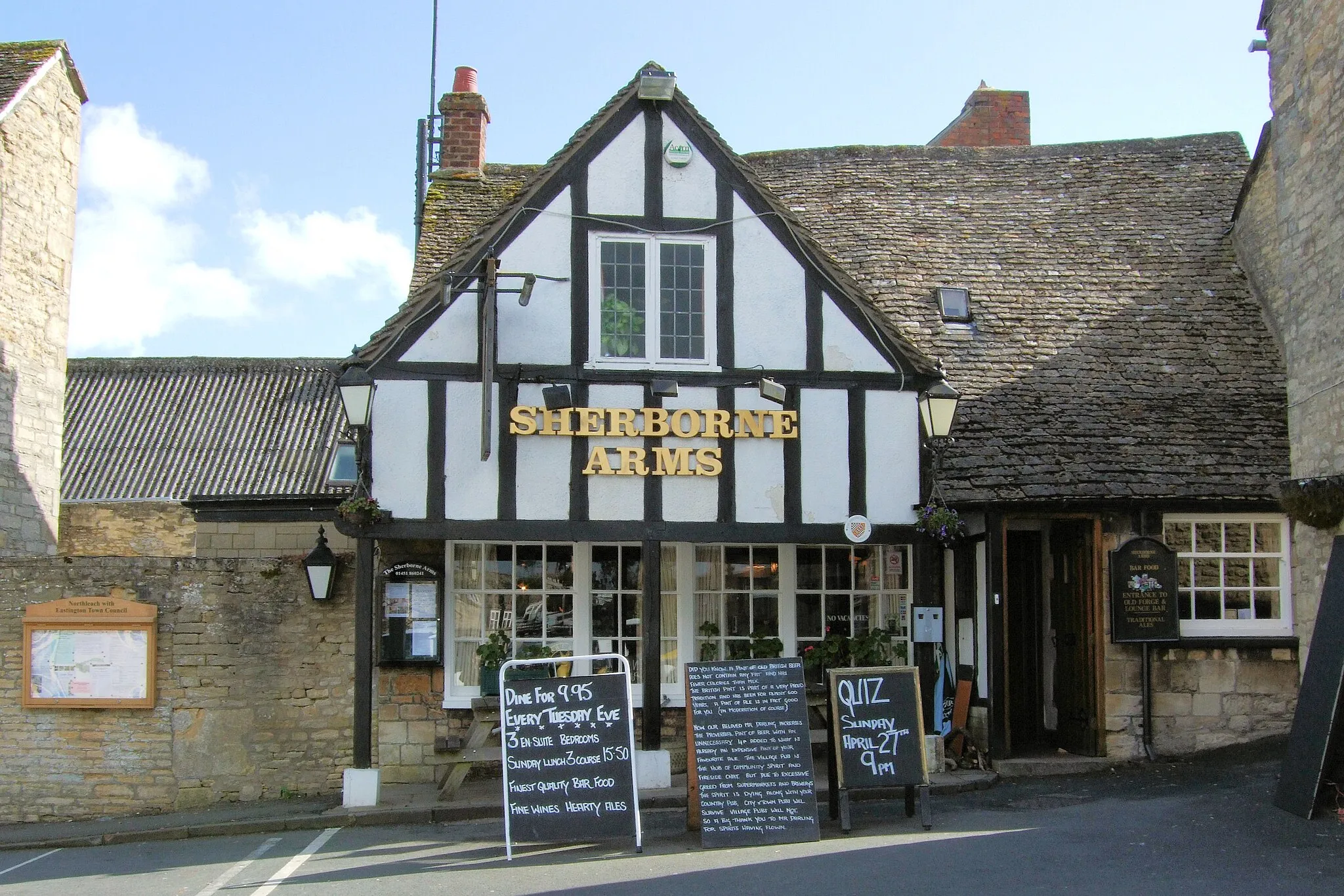 Photo showing: The Sherborne Arms, Northleach, Gloucestershire