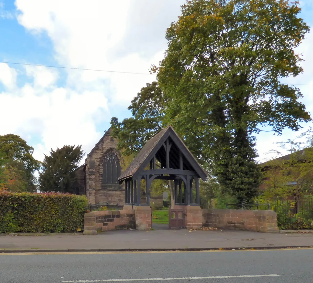 Photo showing: St Margaret's Church, Burnage Lane