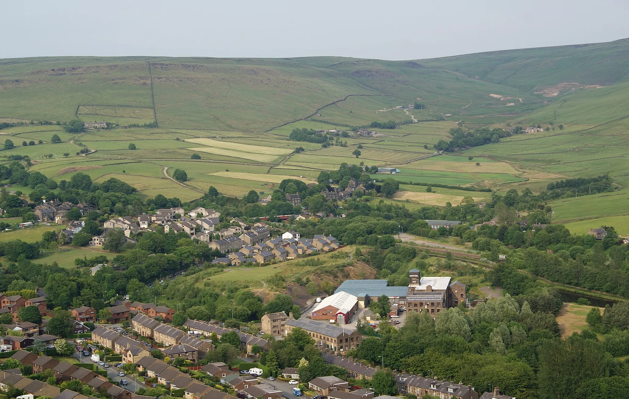 Photo showing: Diggle from Harrop Edge