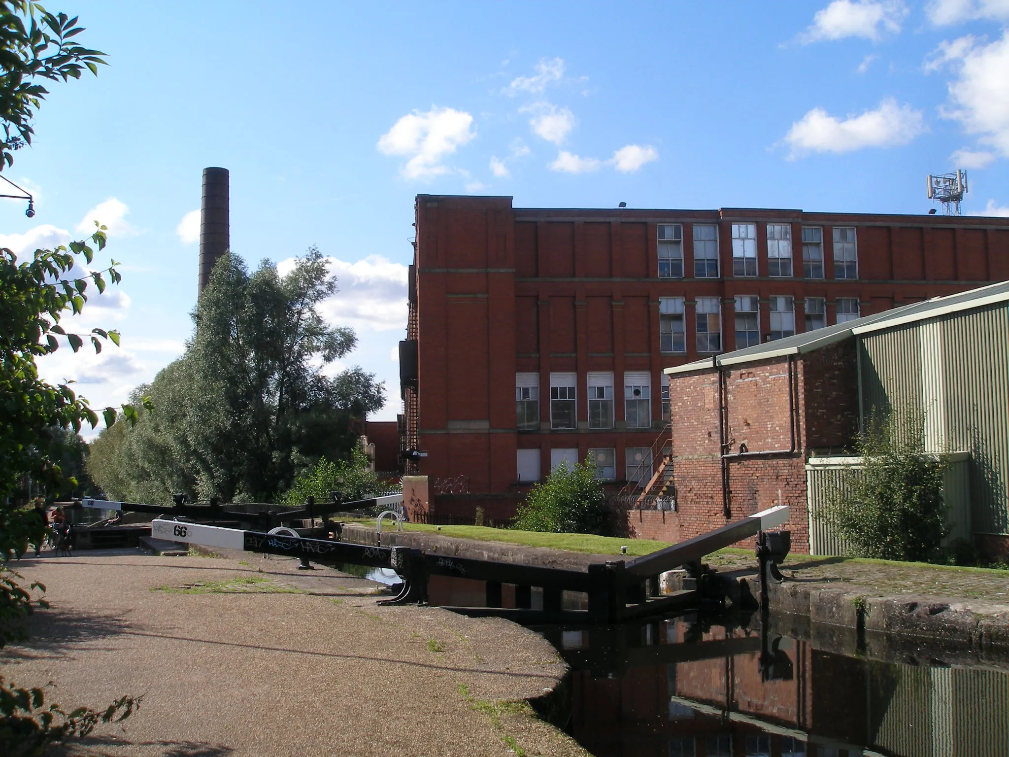 Photo showing: Rochdale Canal lock 66