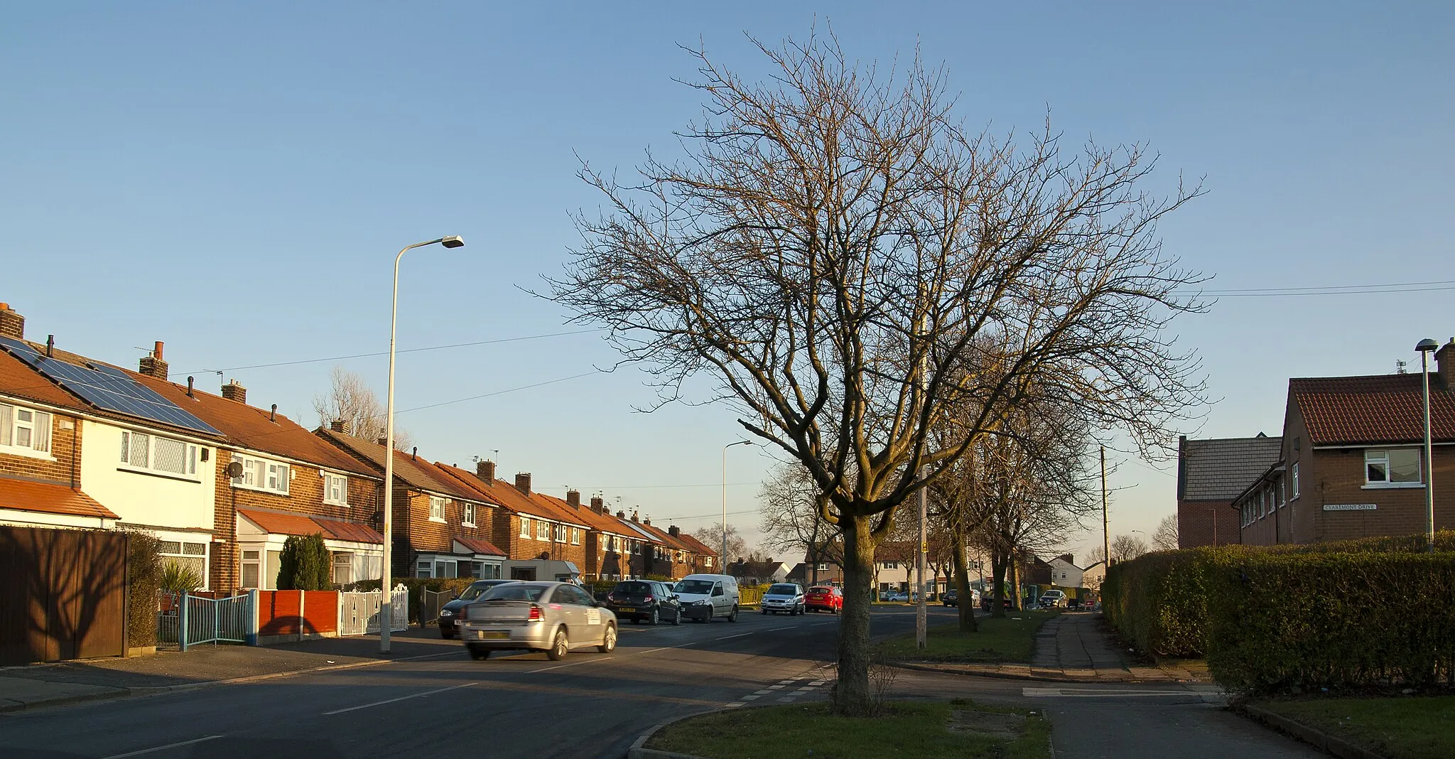 Photo showing: Eastham Way