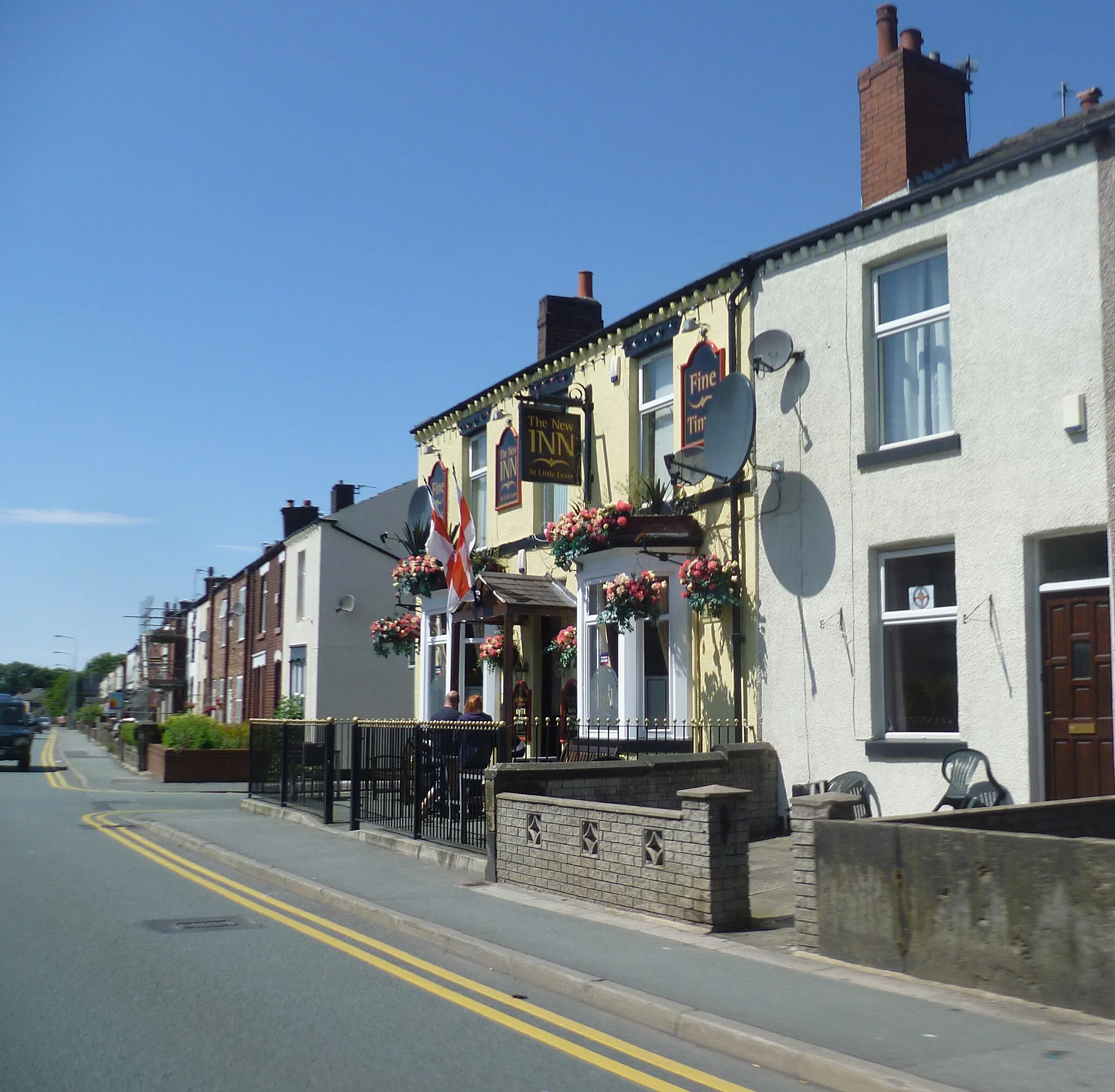 Photo showing: The New Inn - Little Lever
