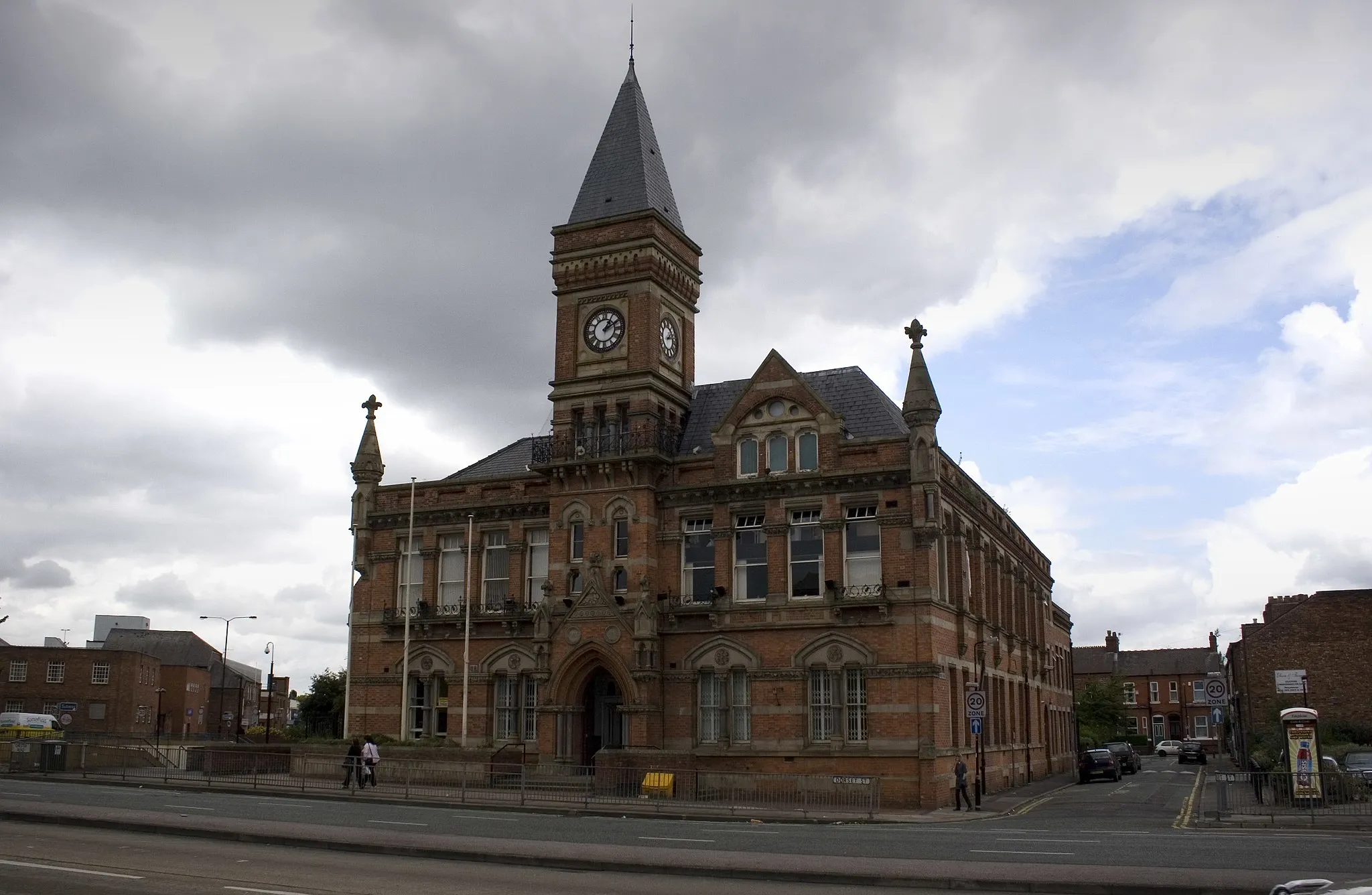 Photo showing: Stretford Public Hall, on the A56.