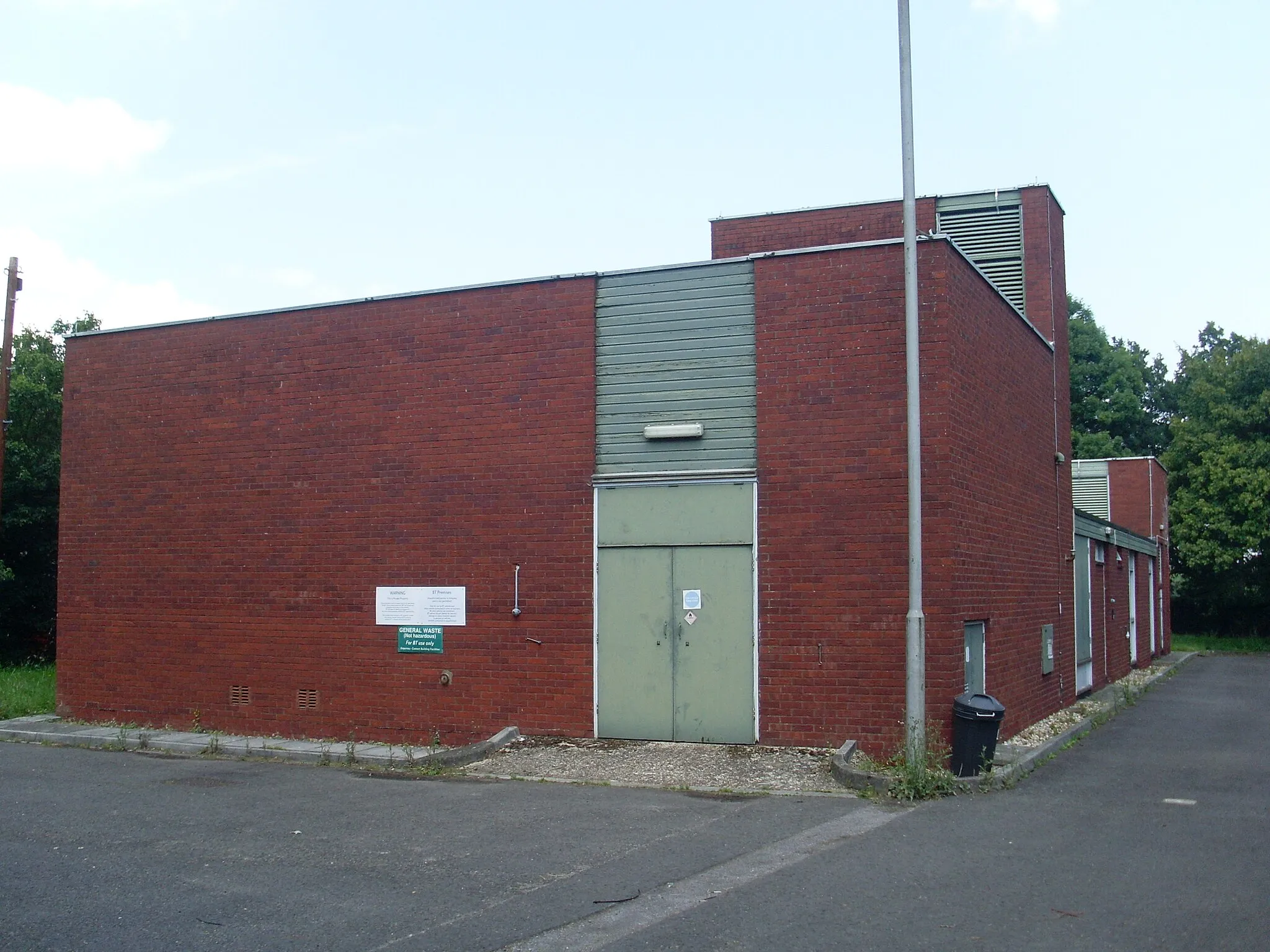 Photo showing: Cadnam Telephone Exchange, Hants