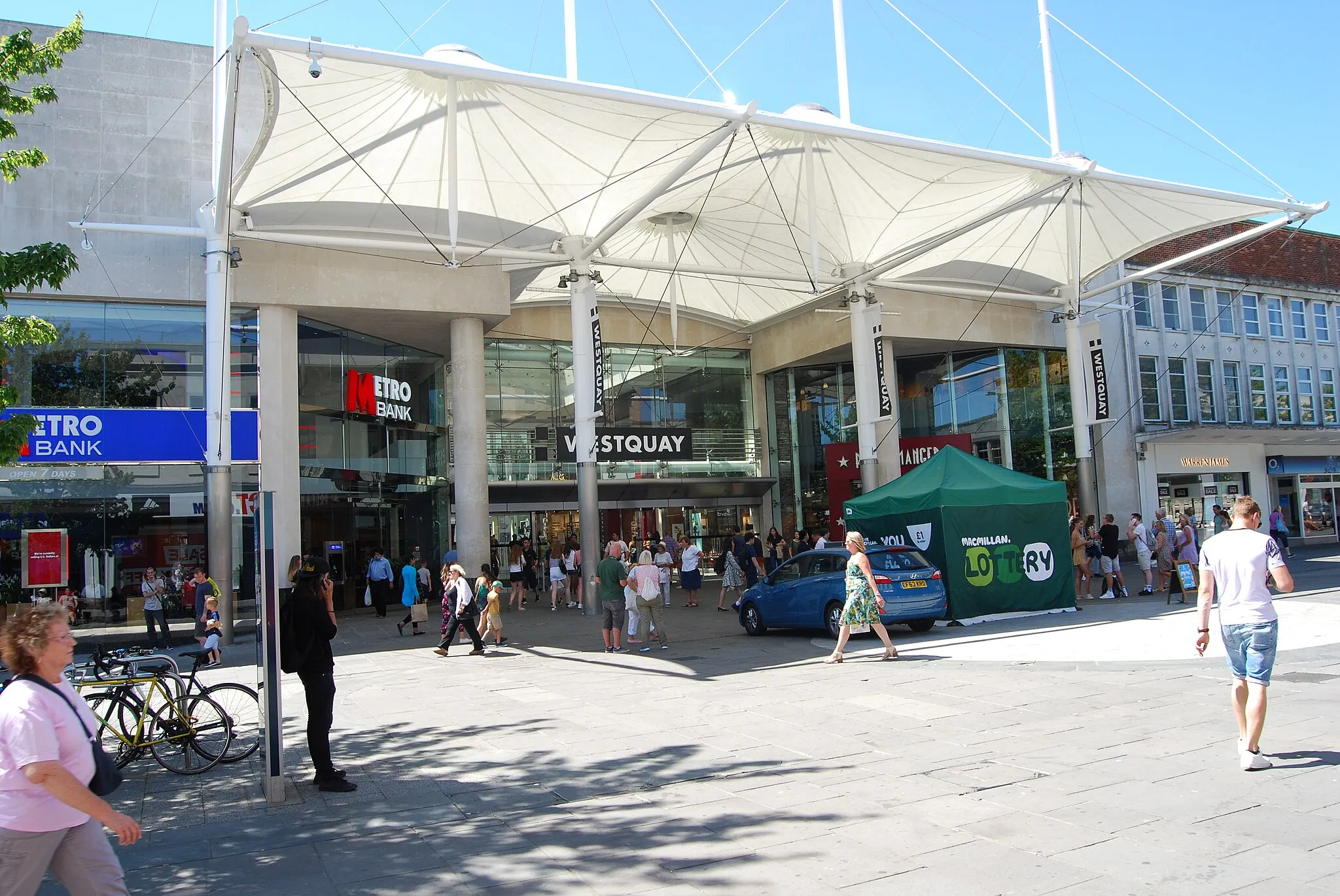 Photo showing: Entrance to Westquay Shopping Centre in Above Bar Street