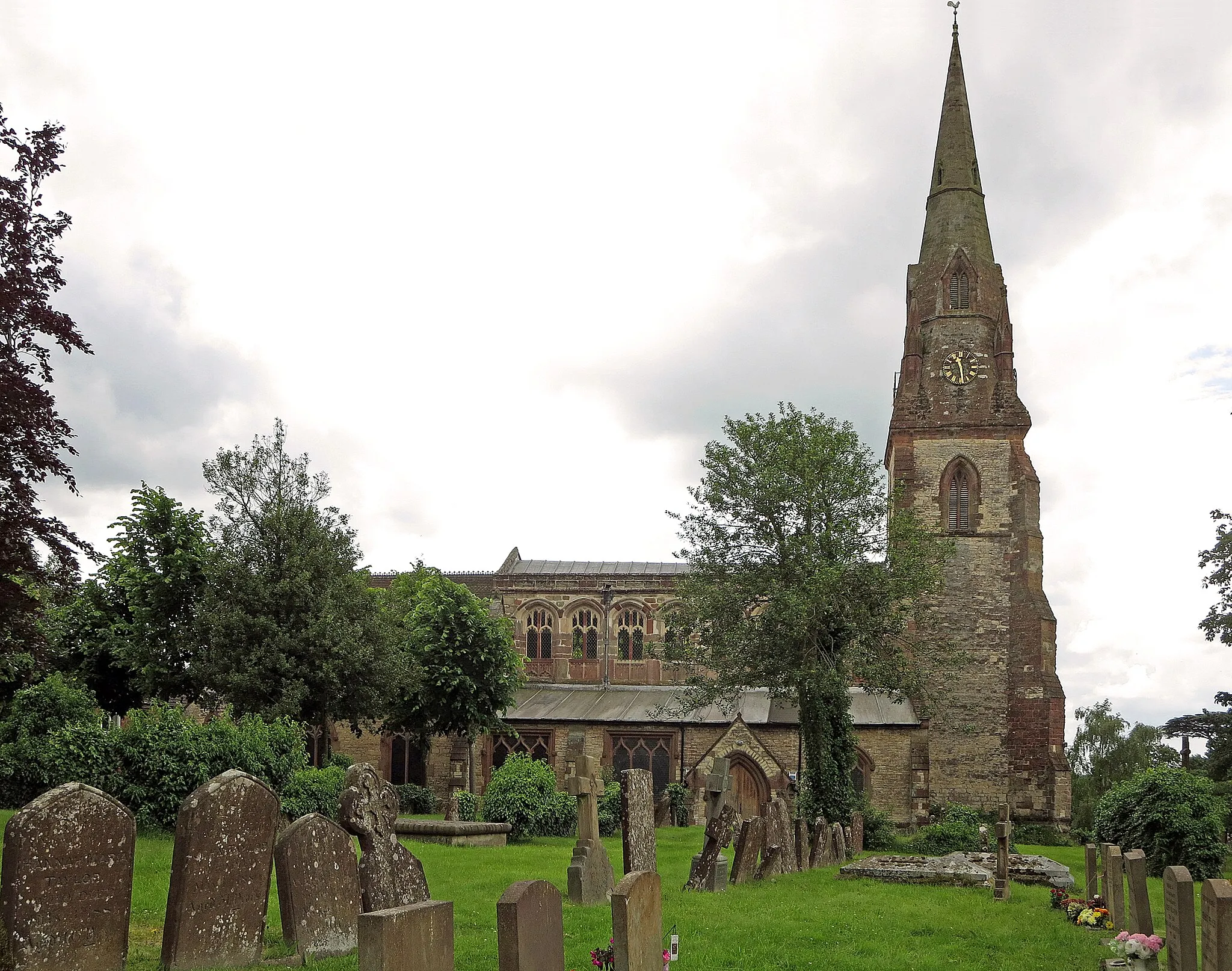 Photo showing: St James' parish church, Southam