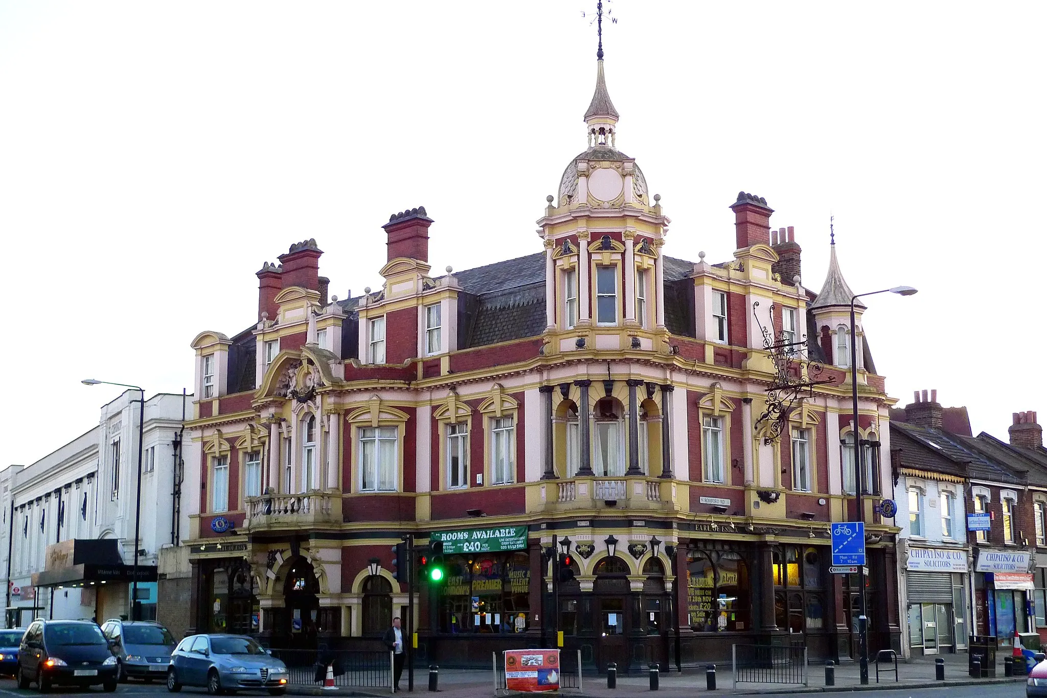 Photo showing: A grand pub building on a busy intersection. There's some nice ironwork on that hanging sign.
Address: 616 Romford Road.
Owner: Courage (former).
Links:
Beer in the Evening

Dead Pubs (history)