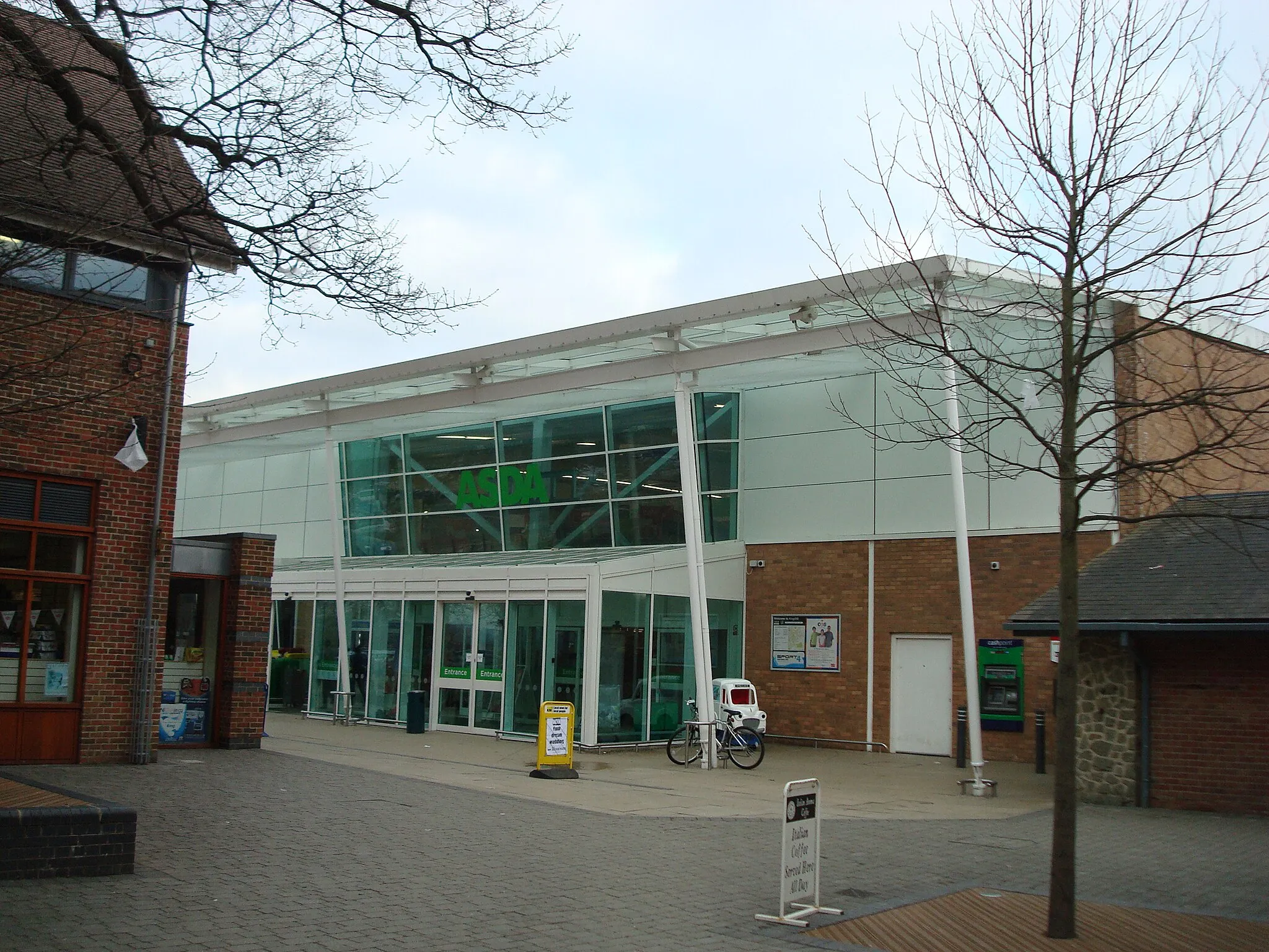 Photo showing: Asda, King's Hill