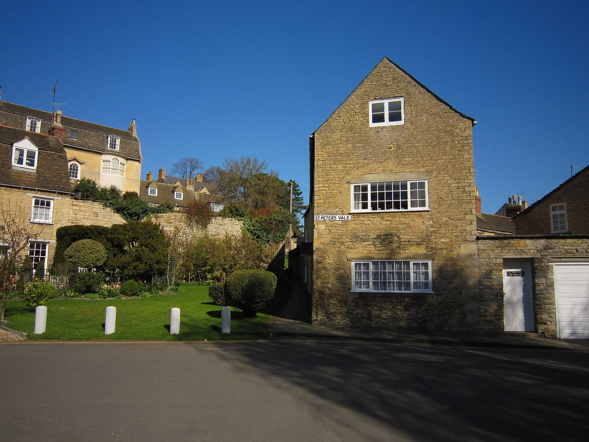 Photo showing: St Peter's Vale, Stamford
