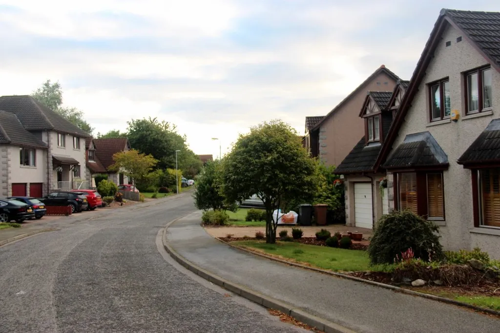 Photo showing: Corse Avenue, Kingswells