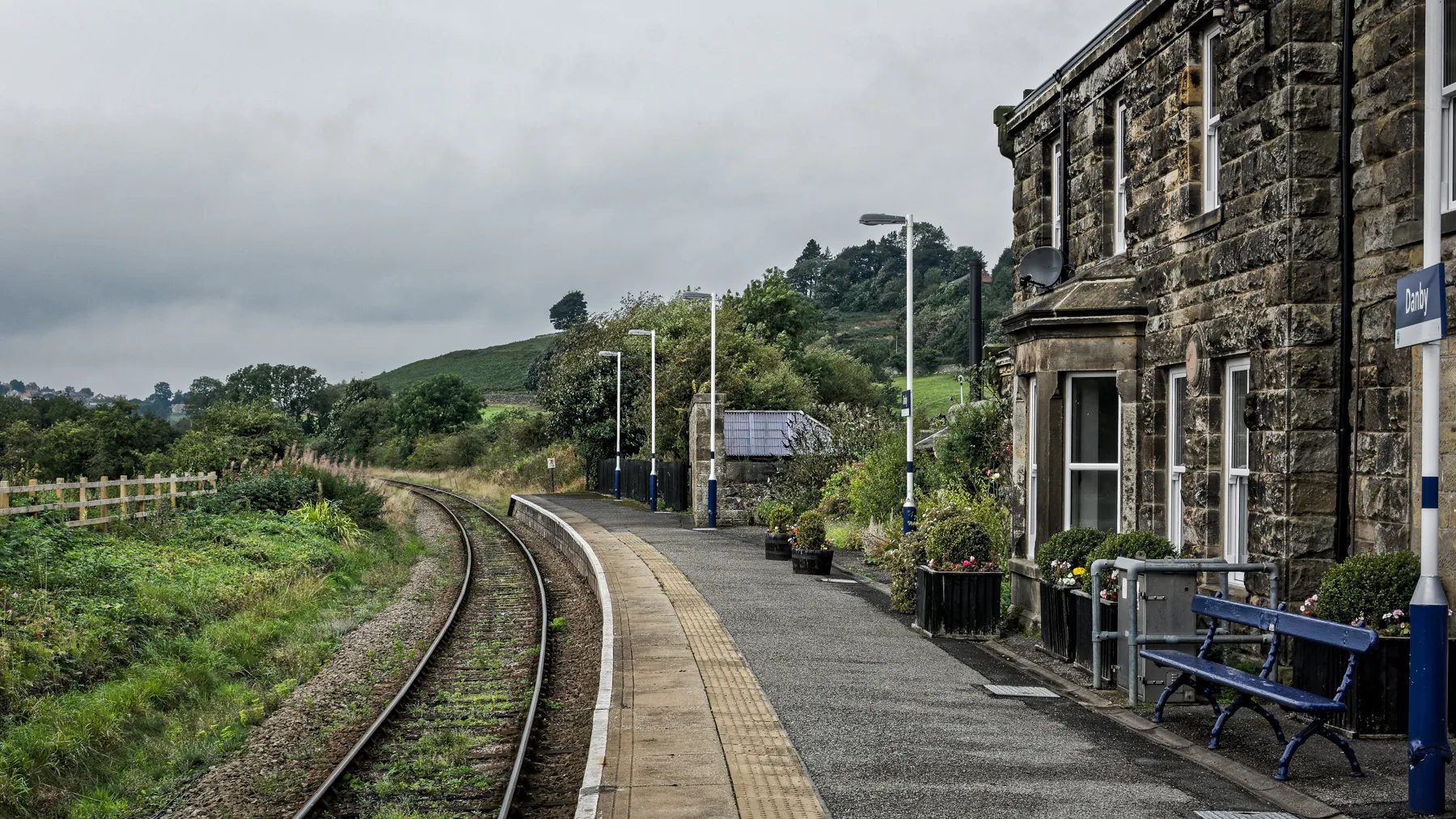 Photo showing: Danby Station