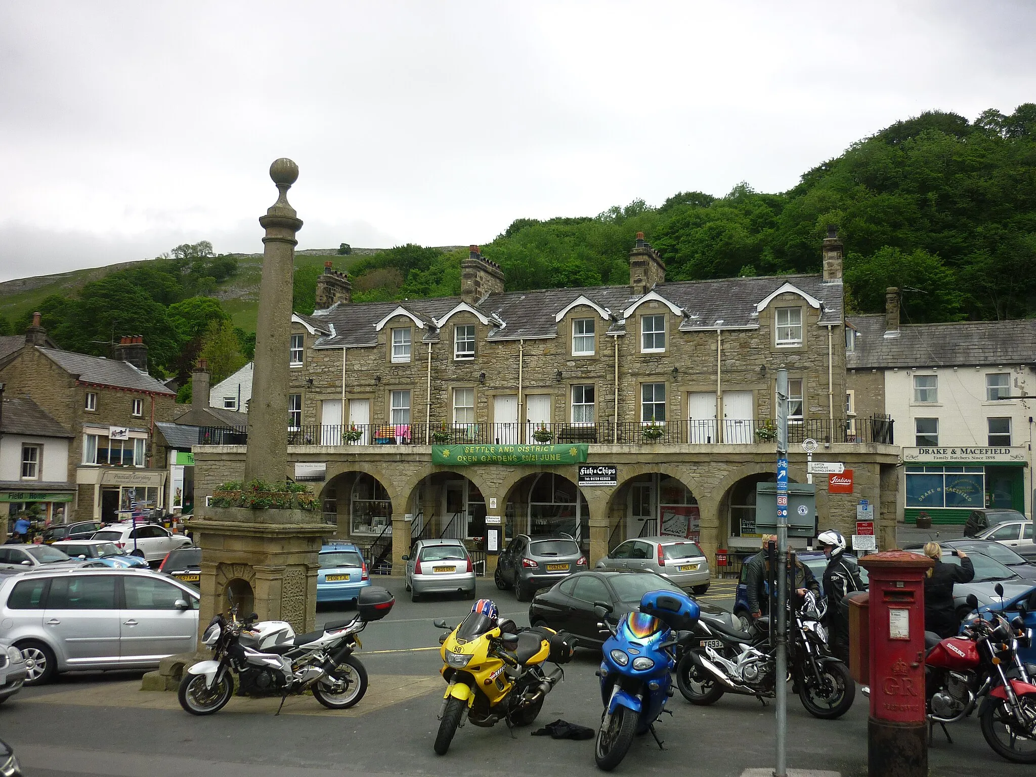 Photo showing: Church Street, Settle