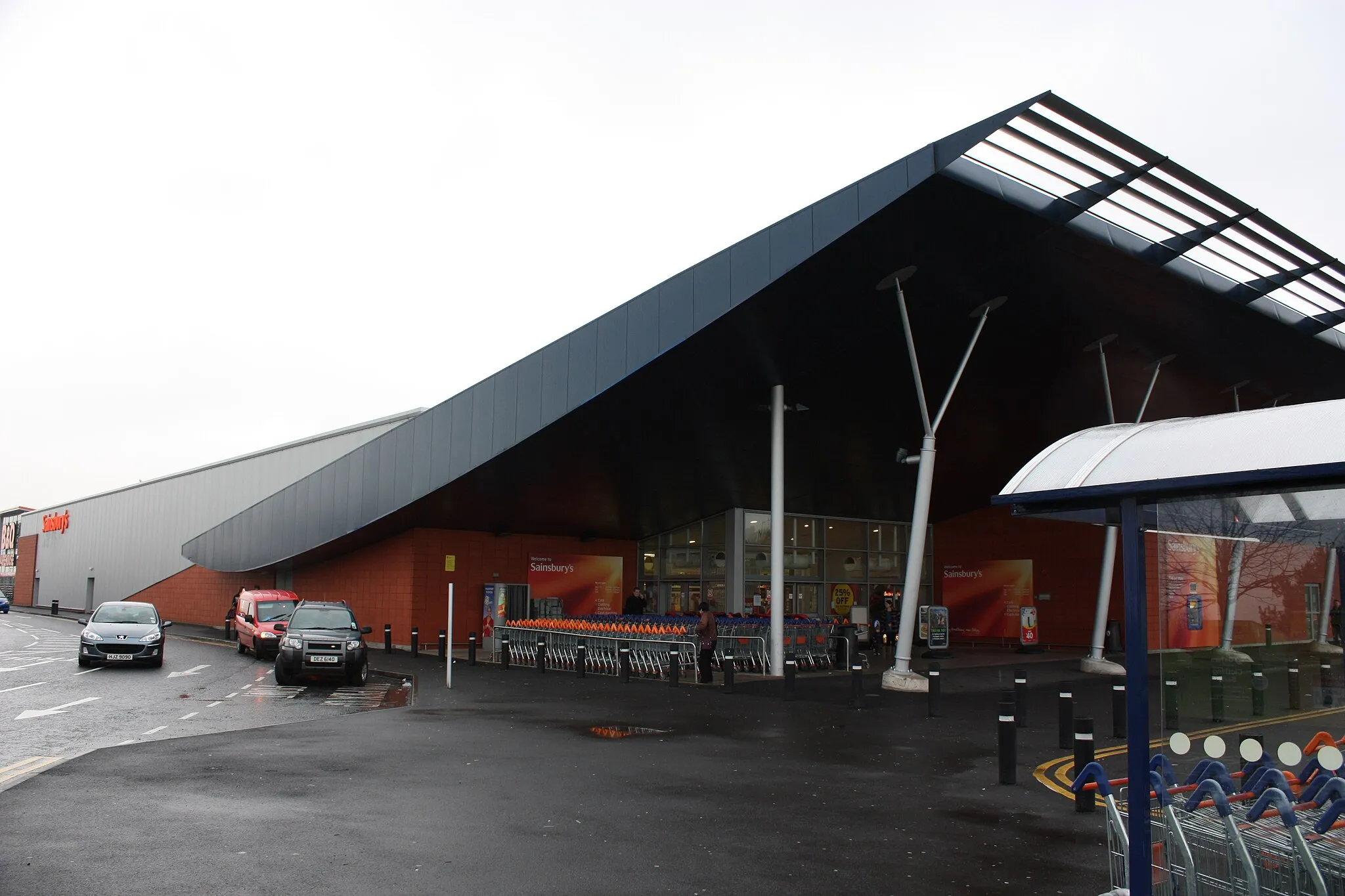 Photo showing: Sainsbury's supermarket, Holywood Exchange, Airport Road West, Belfast, Northern Ireland, February 2010