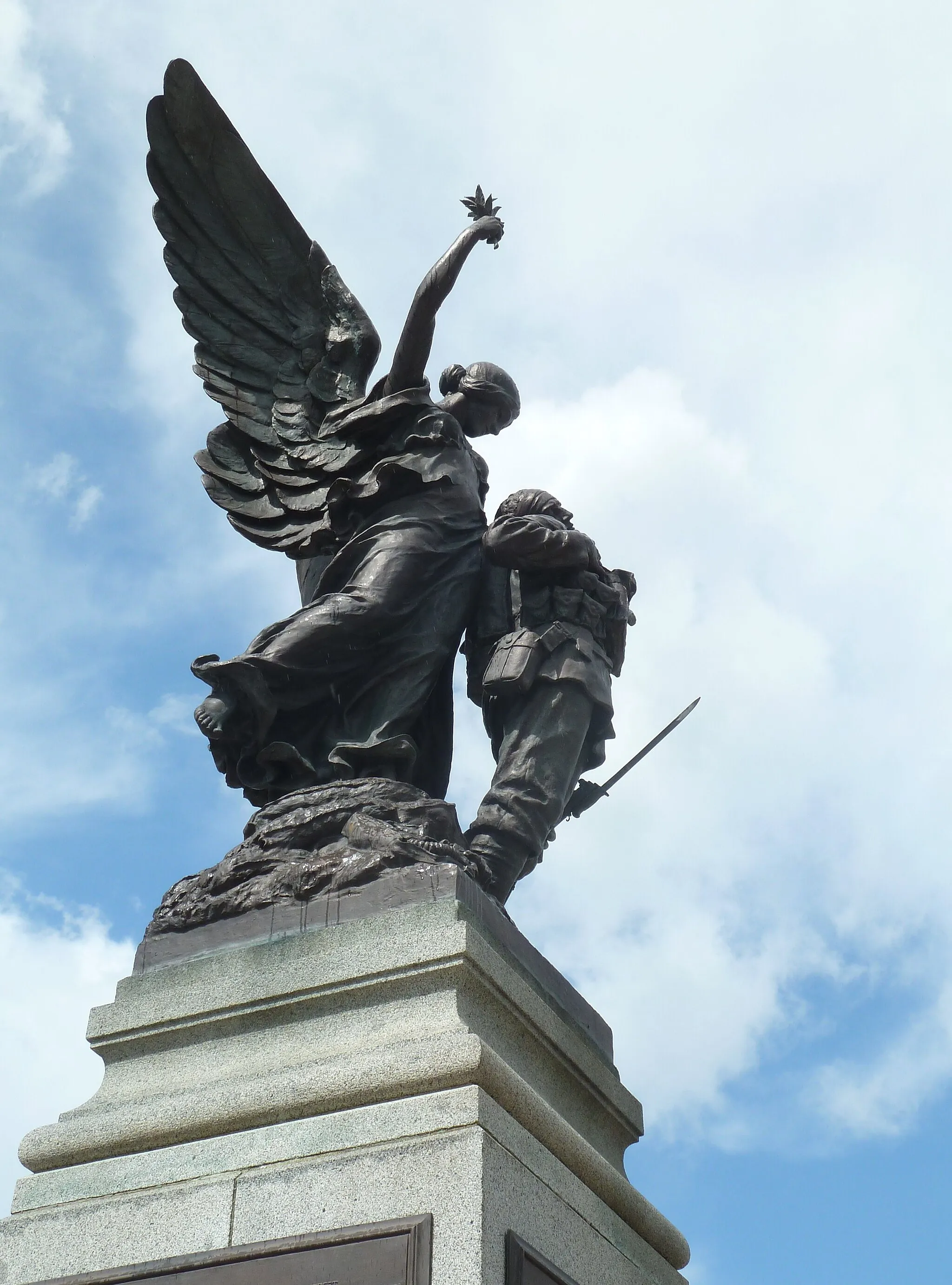 Photo showing: War Memorial.Portadown