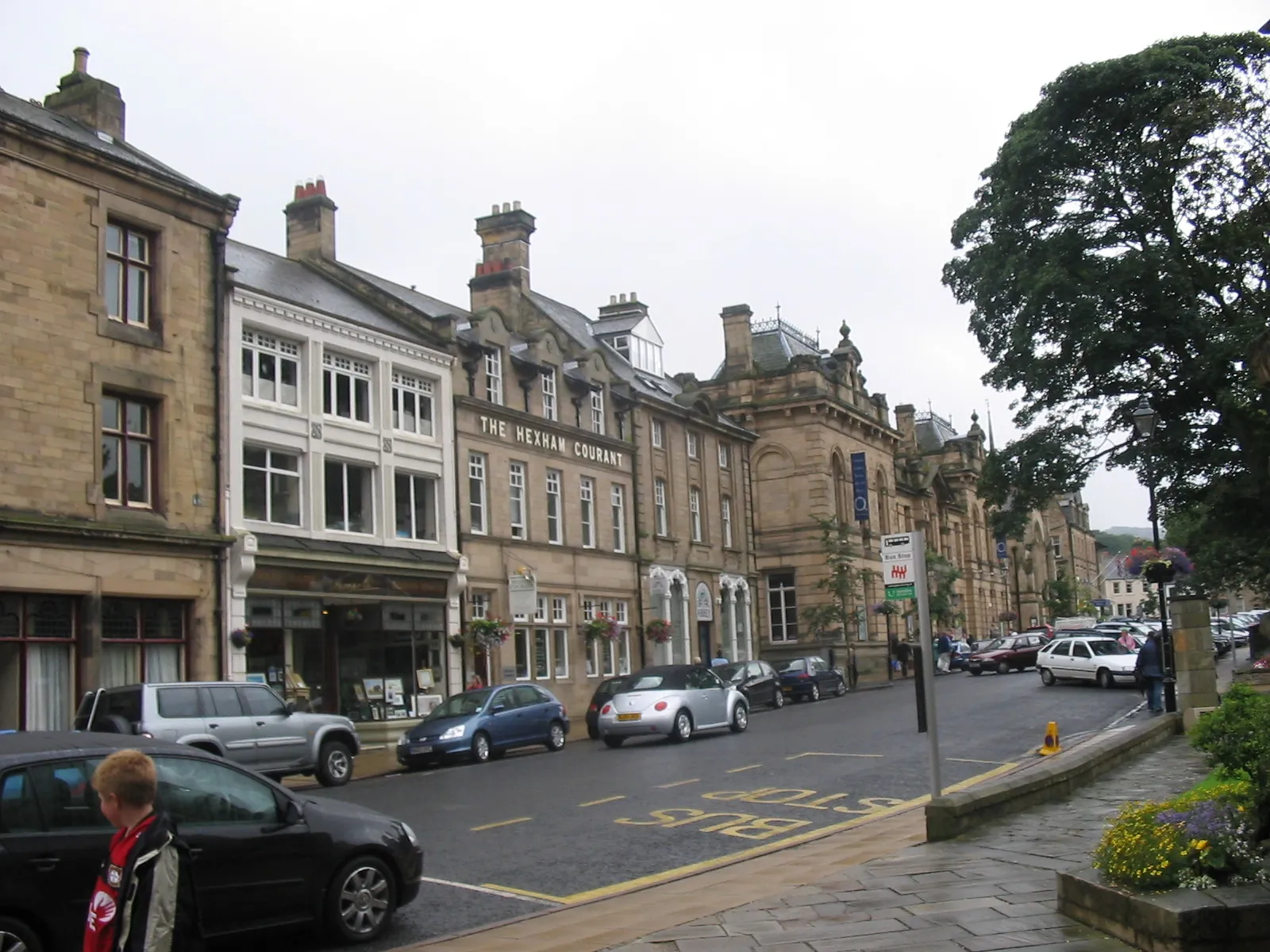 Photo showing: Beaumont Street in Hexham with the Courant Offices