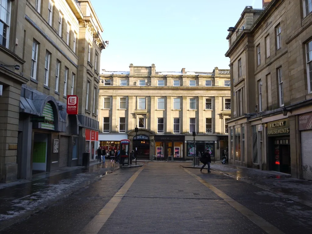 Photo showing: Nelson Street