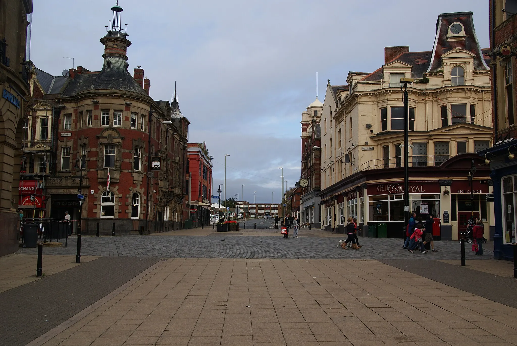 Photo showing: Crossroads on South Shields