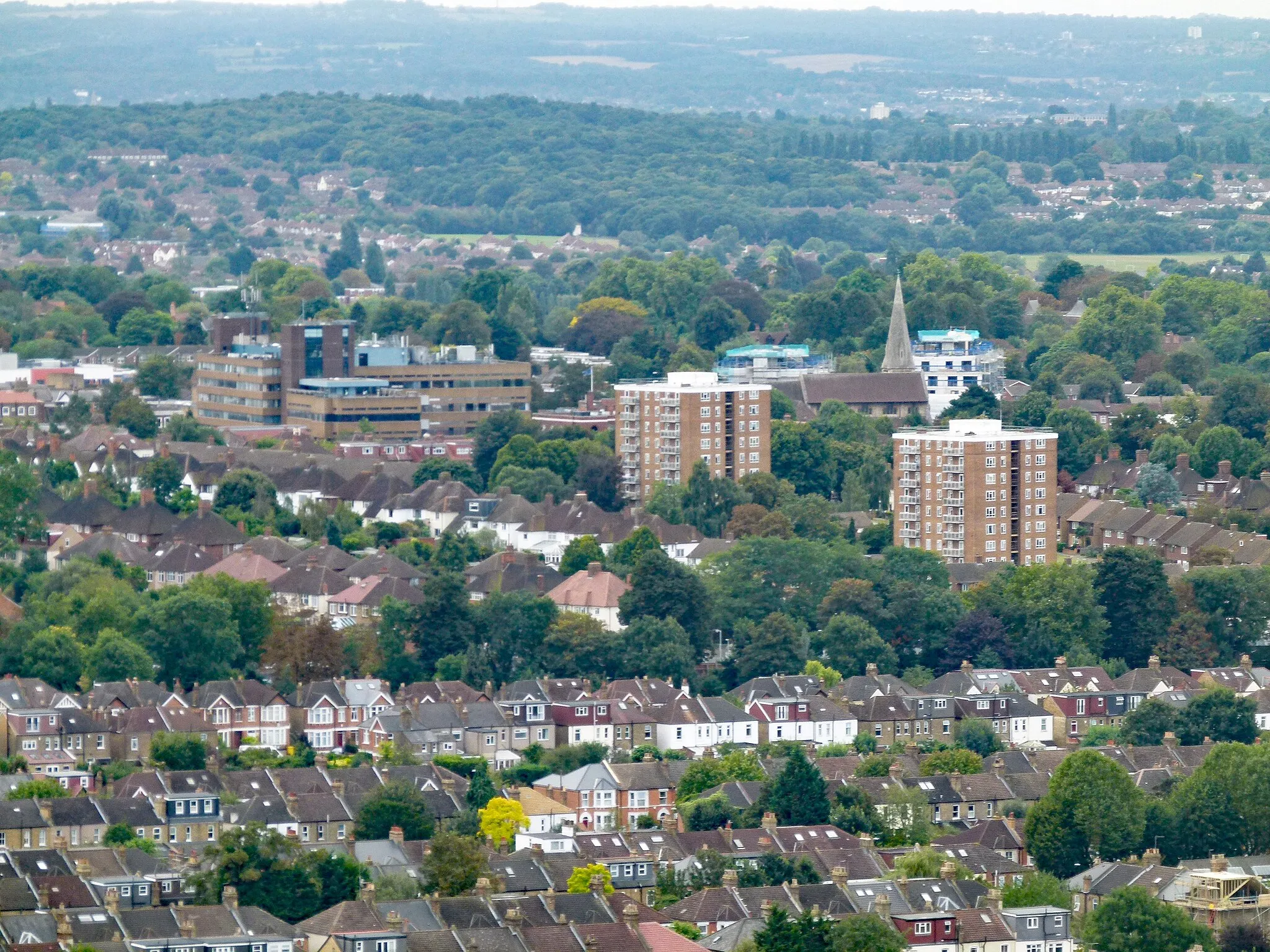 Photo showing: View towards the southwest (Eltham) from the top of Severndroog Castle, Shooters Hill, South east London, UK.