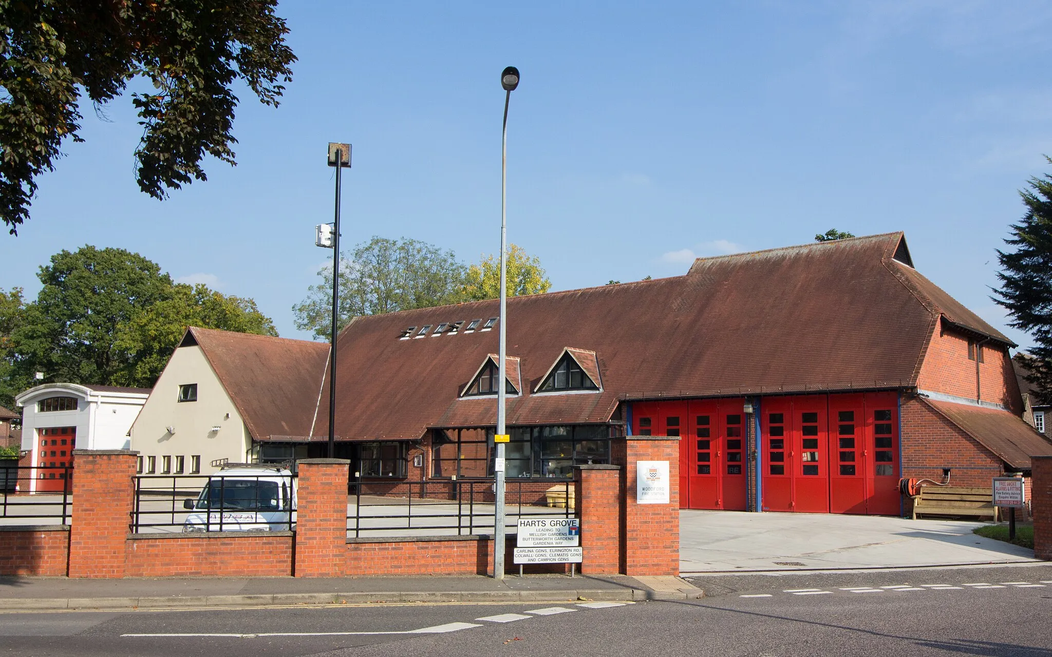 Photo showing: Woodford Fire Station, London