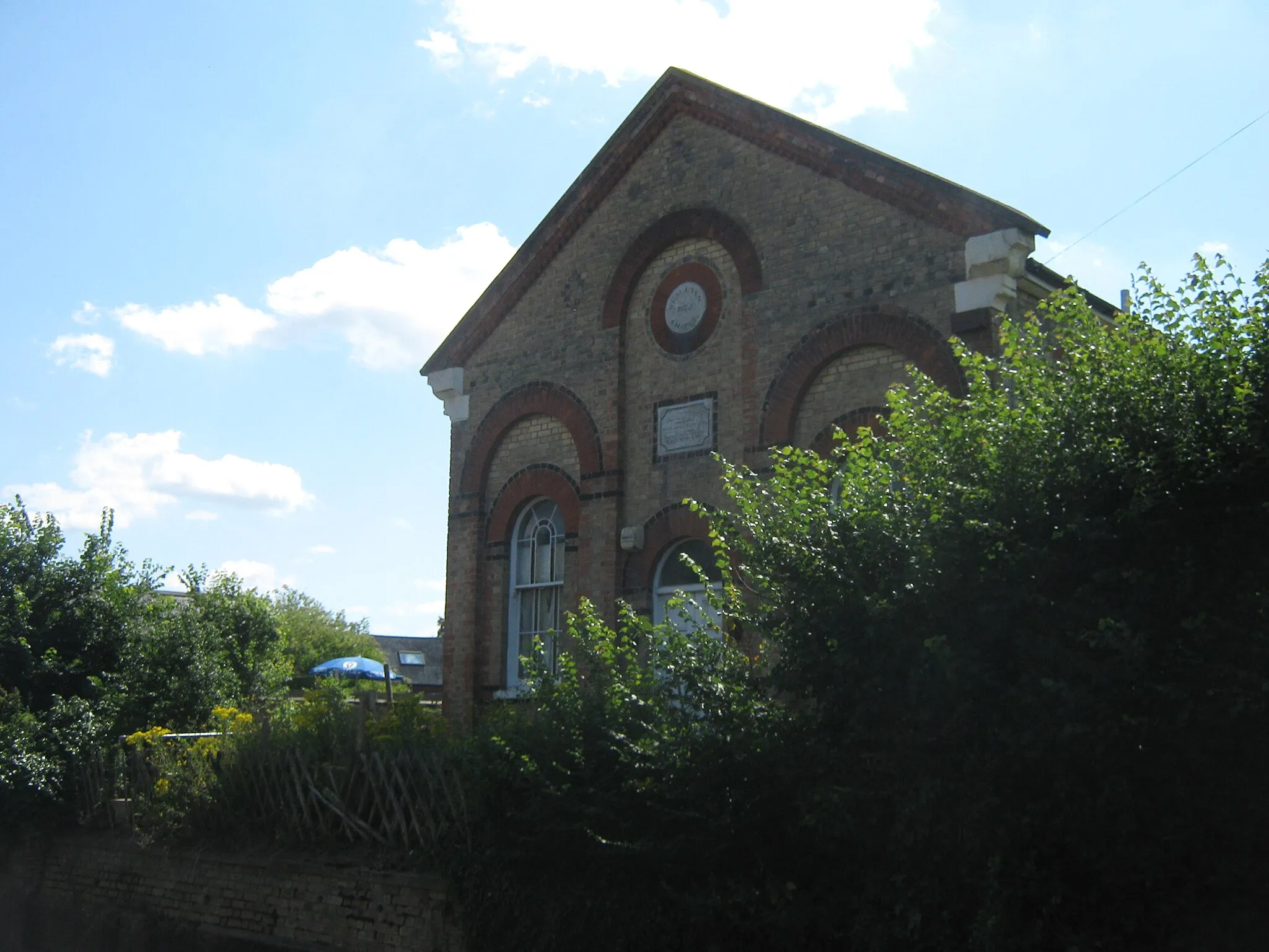 Photo showing: Chelsfield Village Temple