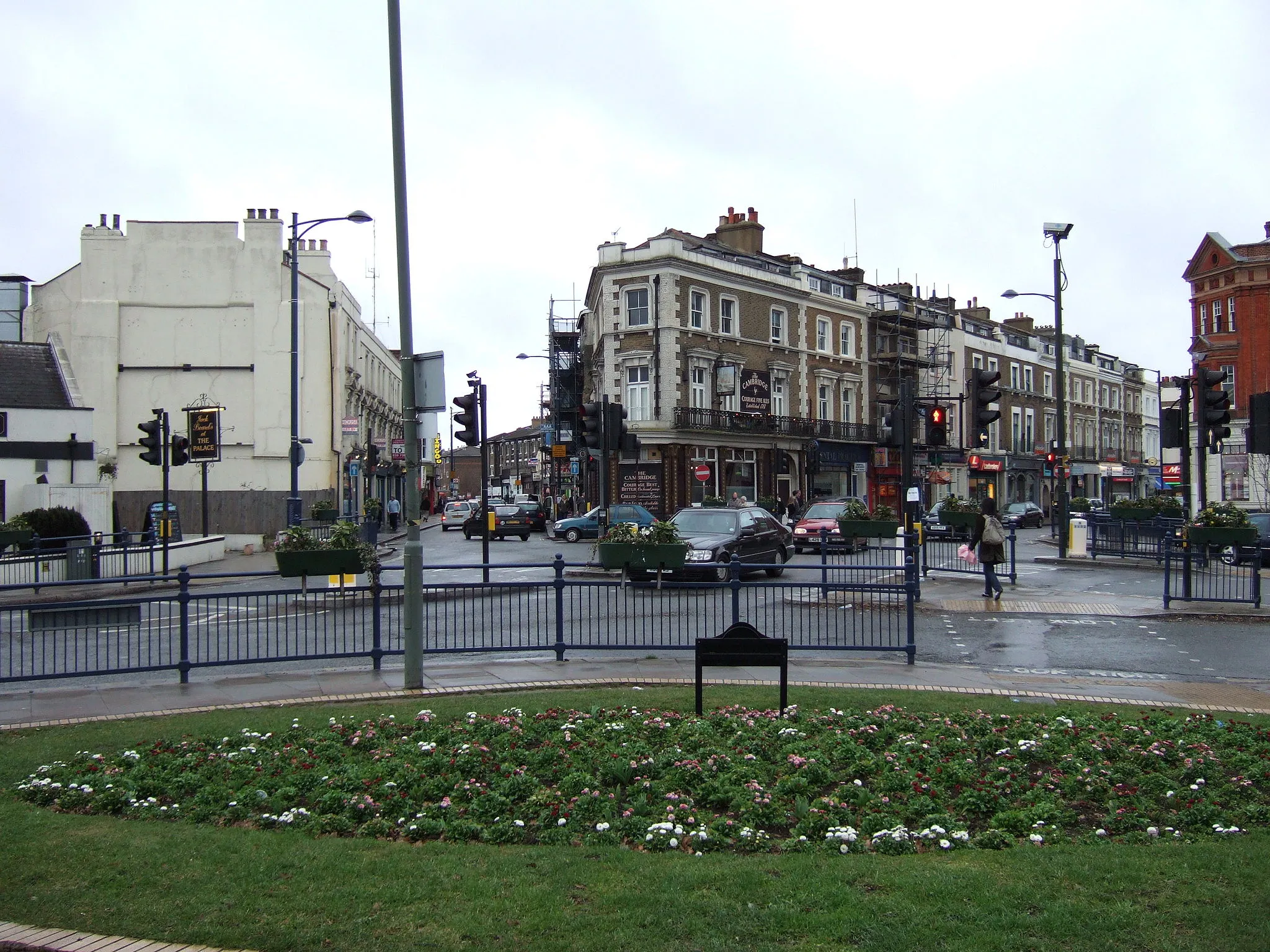 Photo showing: Crystal Palace from Crystal Palace Park, at the junction of Westow Hill & Church Road